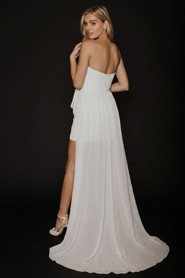 Sheath V-Neck Sleeveless Chiffon Little White Dress CW3398