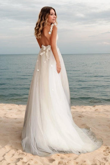 A-Line Sweep-Brush Train Lace Tulle Wedding Dress CW3522 - COCOMELODY
