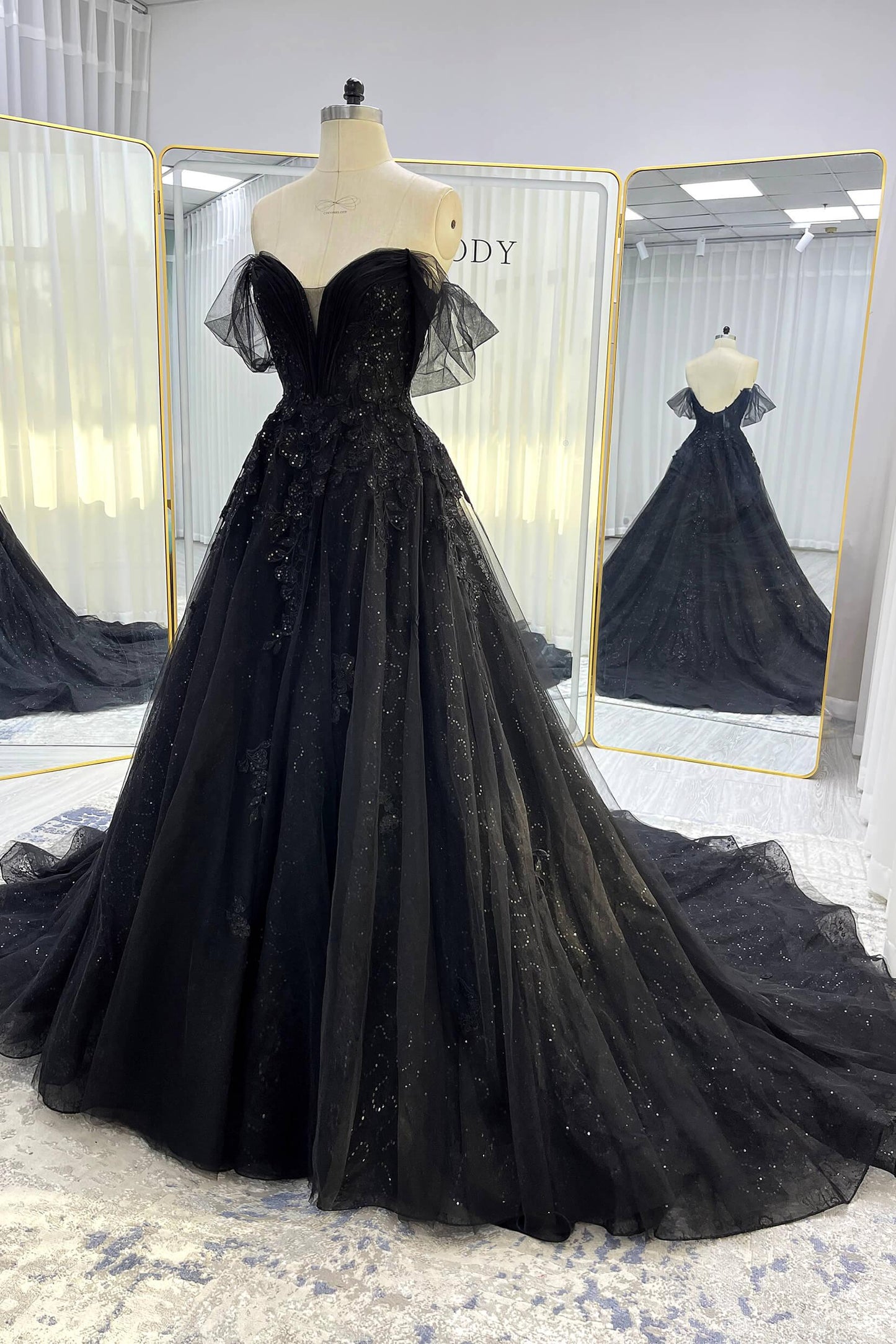 A-Line Court Train Sparkle Tulle Wedding Dress CW3527 - COCOMELODY