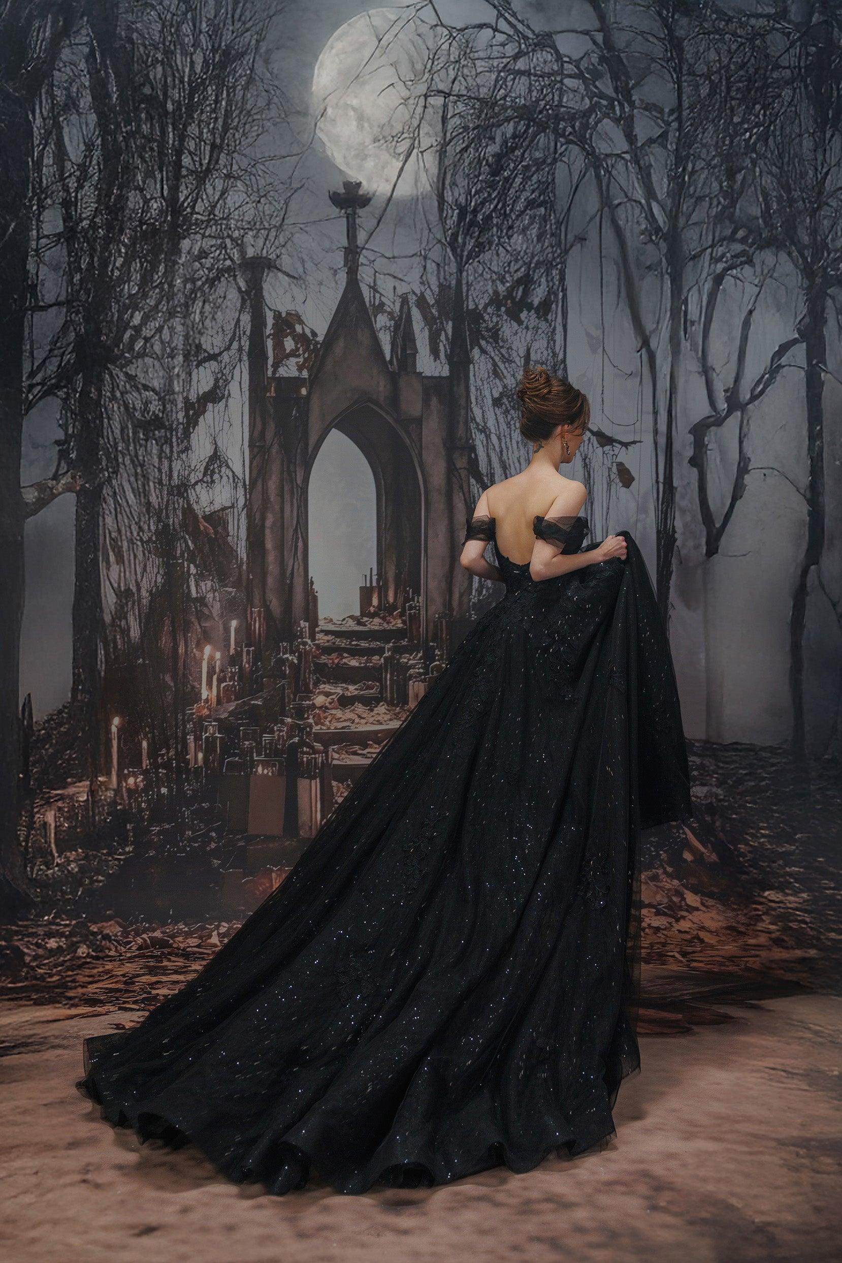 COCOMELODY Dark Romance Timeless Elegance Black Wedding Dress Short Sleeves Sparkle Tulle CW3527, 45 Days / Black / US2-UK4-EUR32 COCOMELODY Dark Romance Timeless Elegance Black Wedding Dress Short Sleeves Sparkle Tulle CW3527, 45 Days / Black / US2-UK4-EUR32
