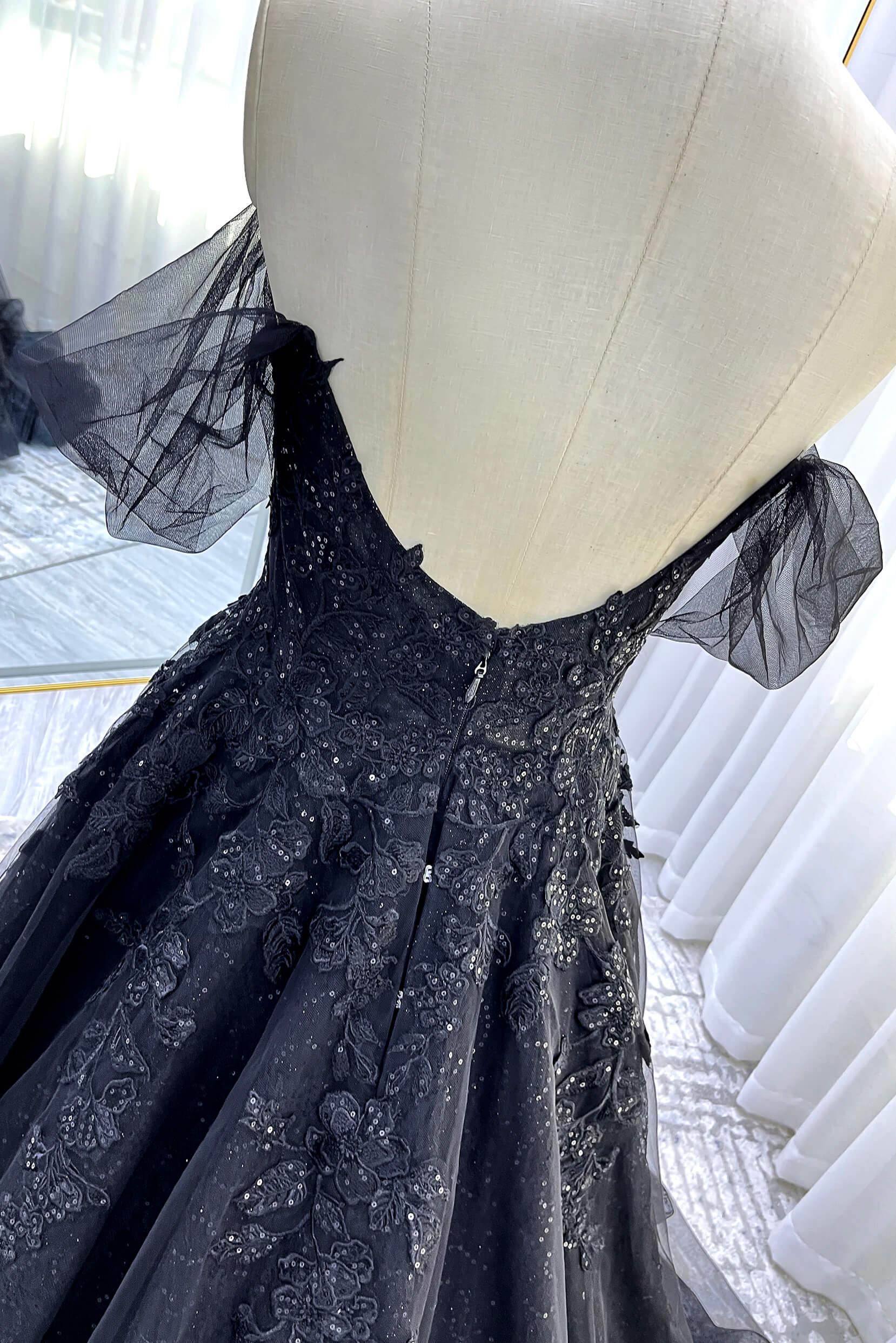COCOMELODY Dark Romance Timeless Elegance Black Wedding Dress Short Sleeves Sparkle Tulle CW3527 COCOMELODY Dark Romance Timeless Elegance Black Wedding Dress Short Sleeves Sparkle Tulle CW3527