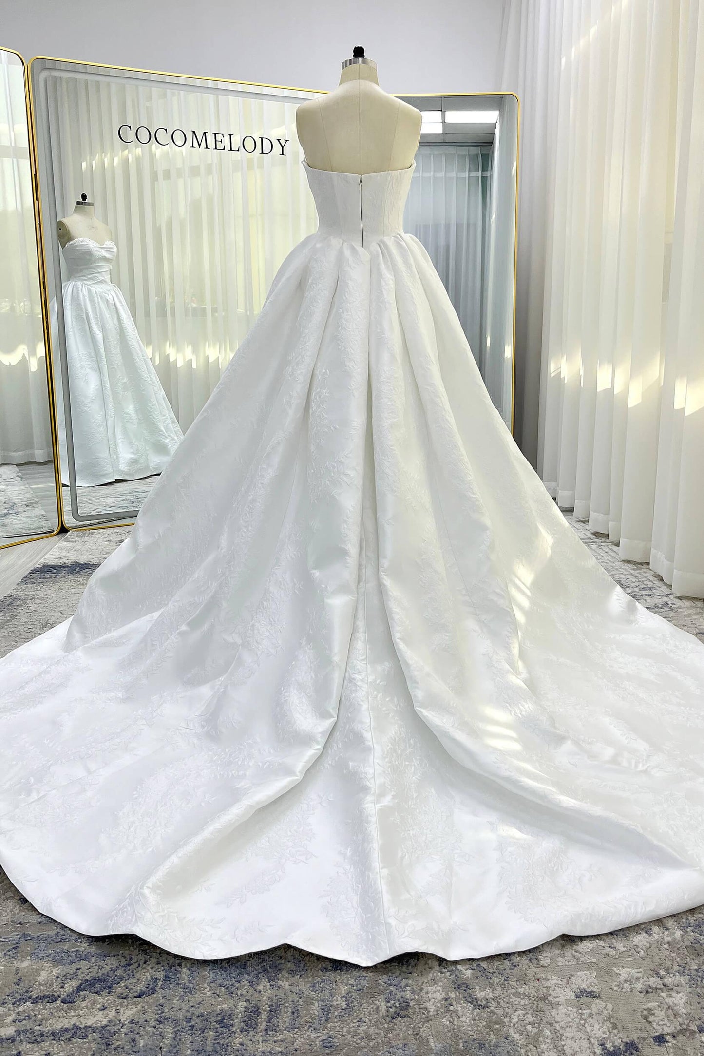 Ball Gown Court Train Jacquard Satin Wedding Dress CW3532 - COCOMELODY