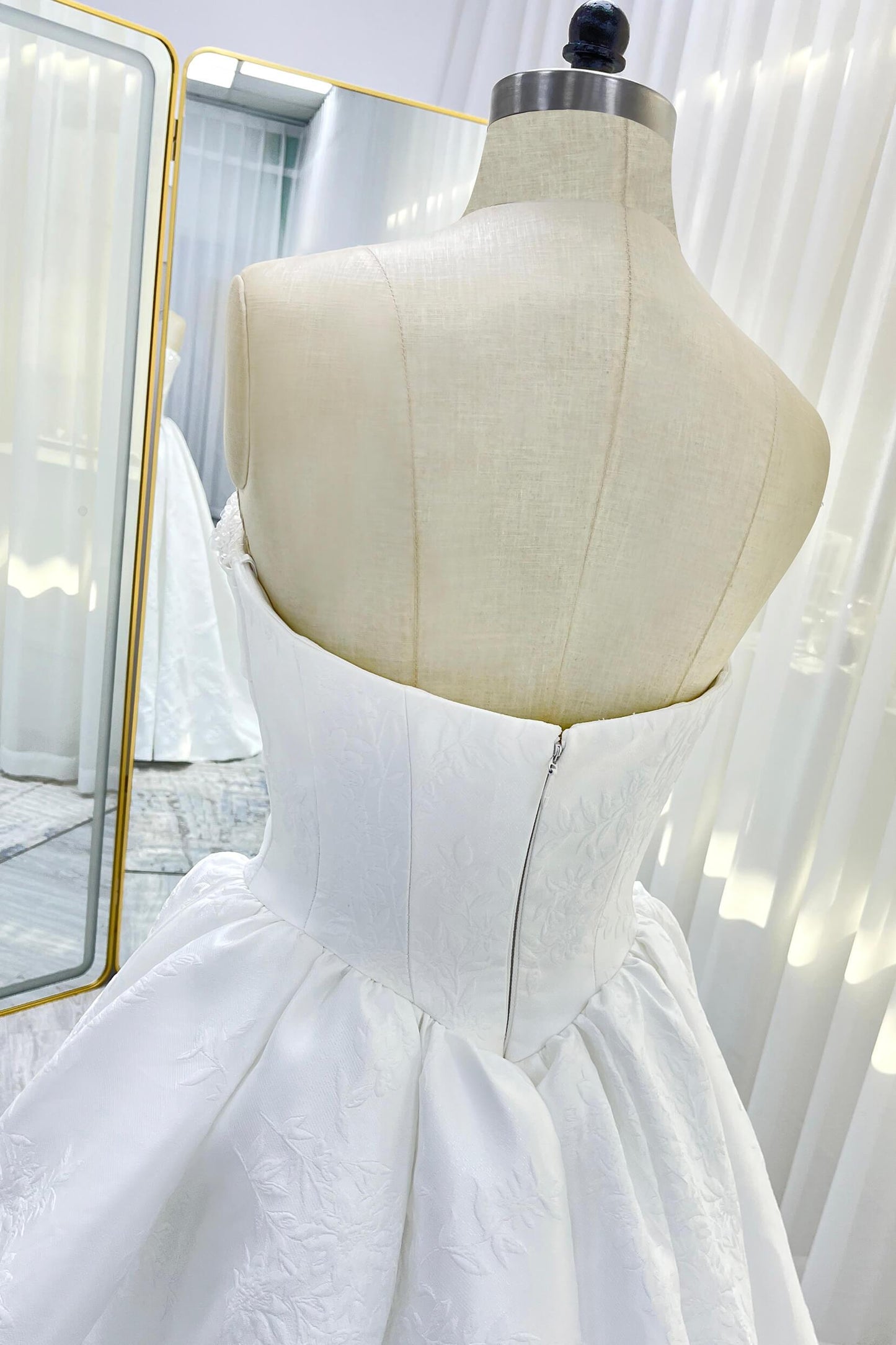 Ball Gown Court Train Jacquard Satin Wedding Dress CW3532 - COCOMELODY