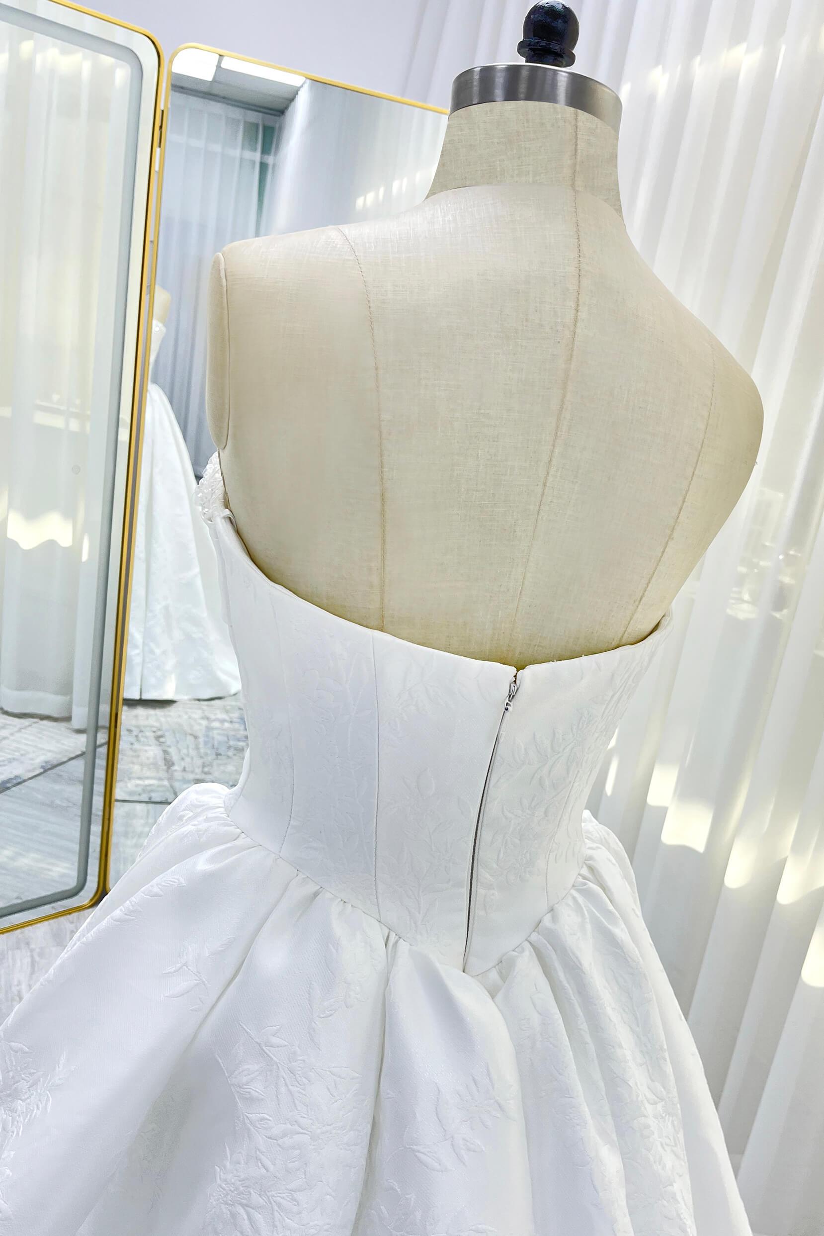 Ball Gown Court Train Jacquard Satin Wedding Dress CW3532 - COCOMELODY