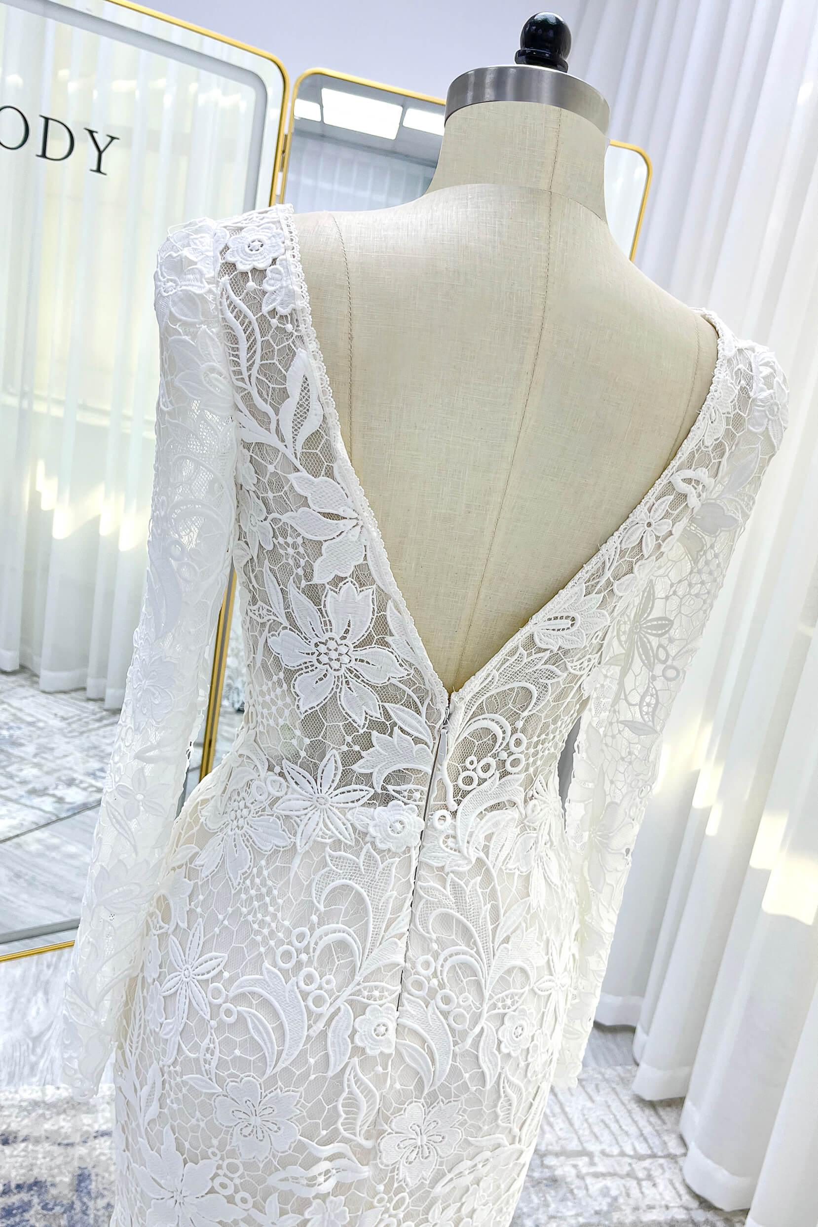 Trumpet-Mermaid Court Train Lace Tulle Wedding Dress CW3540 - COCOMELODY