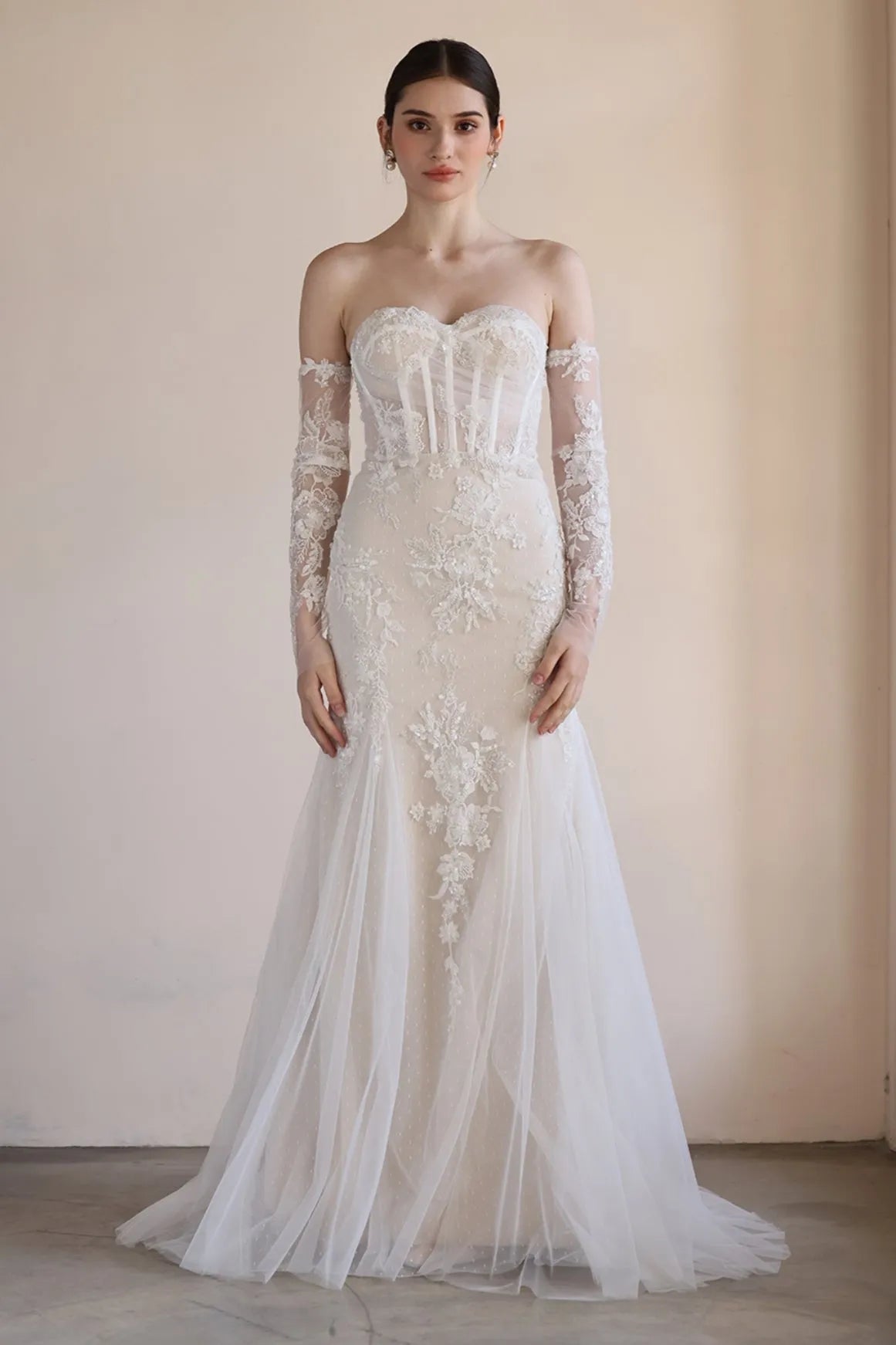Trumpet-Mermaid Court Train Lace Tulle Wedding Dress CW3544