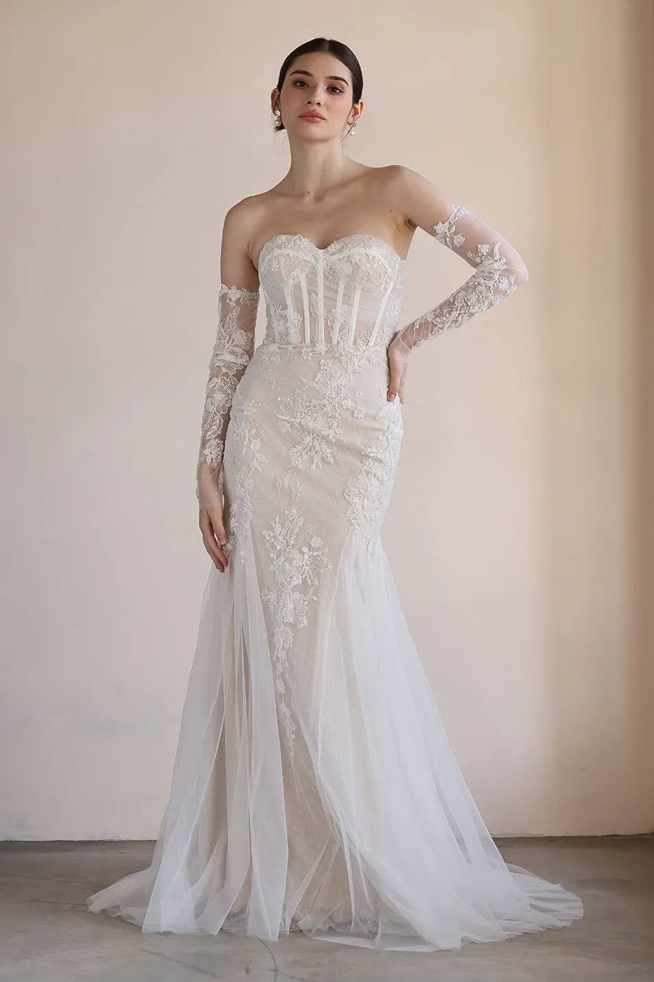Trumpet-Mermaid Court Train Lace Tulle Wedding Dress CW3544