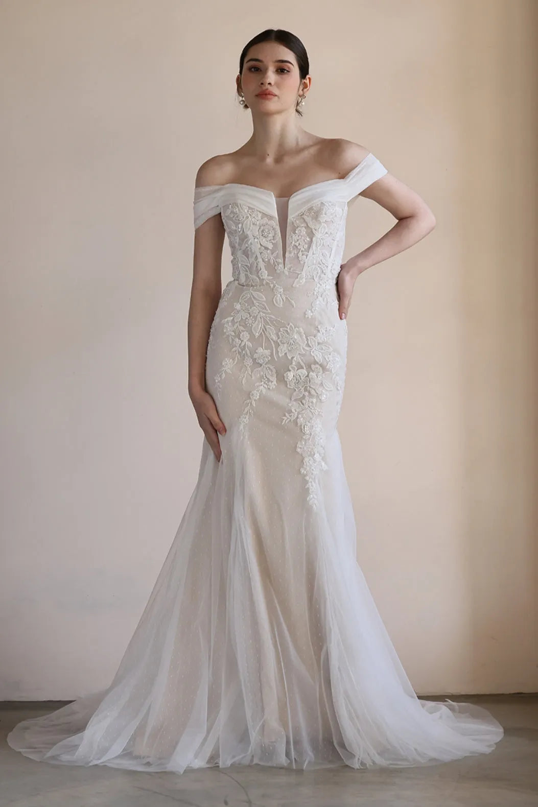 Trumpet-Mermaid Sweep-Brush Train Lace Tulle Wedding Dress CW3545