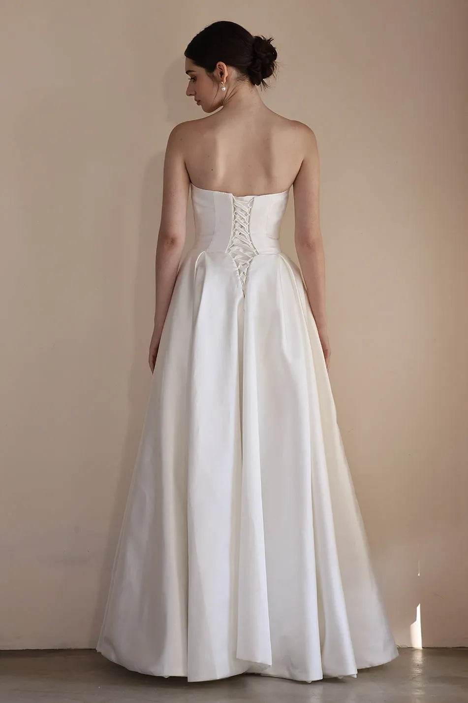 A-Line Strapless Satin Drop Waist Wedding Dress COCOMELODY CW3549, 25 Days / As Picture:Ivory / US14-UK16-EUR44 A-Line Strapless Satin Drop Waist Wedding Dress COCOMELODY CW3549, 25 Days / As Picture:Ivory / US14-UK16-EUR44