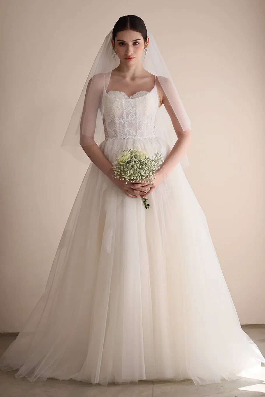 A-Line Sweep-Brush Train Lace Tulle Wedding Dress CW3553