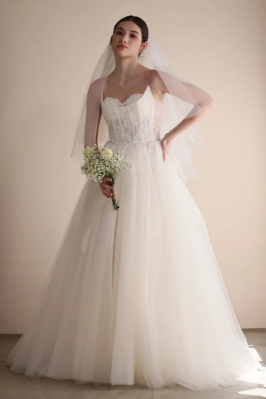 A-Line Sweep-Brush Train Lace Tulle Wedding Dress CW3553