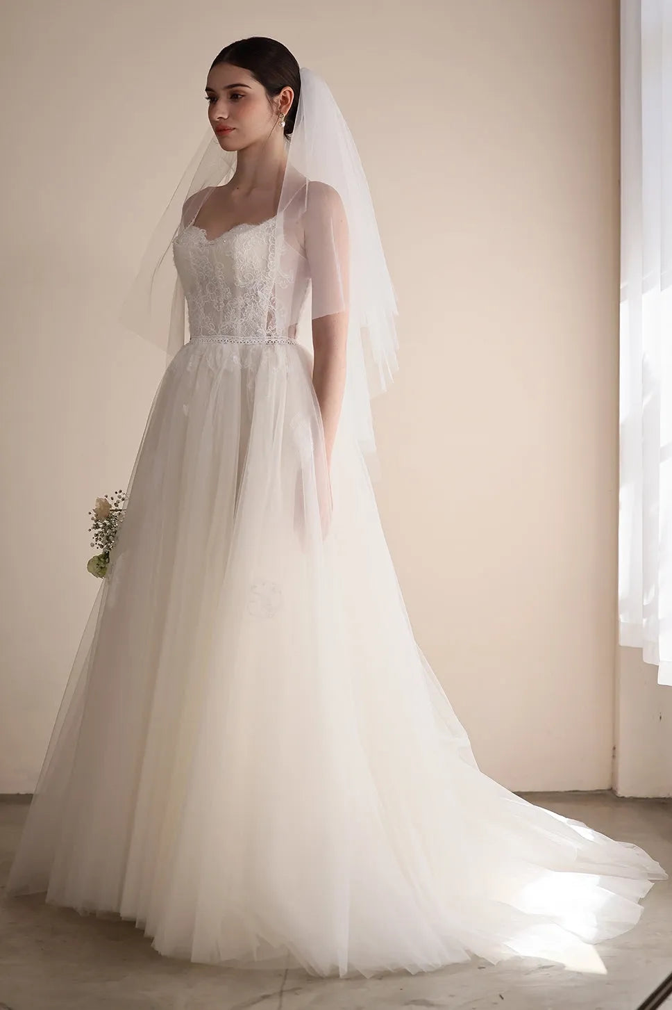 A-Line Sweep-Brush Train Lace Tulle Wedding Dress CW3553