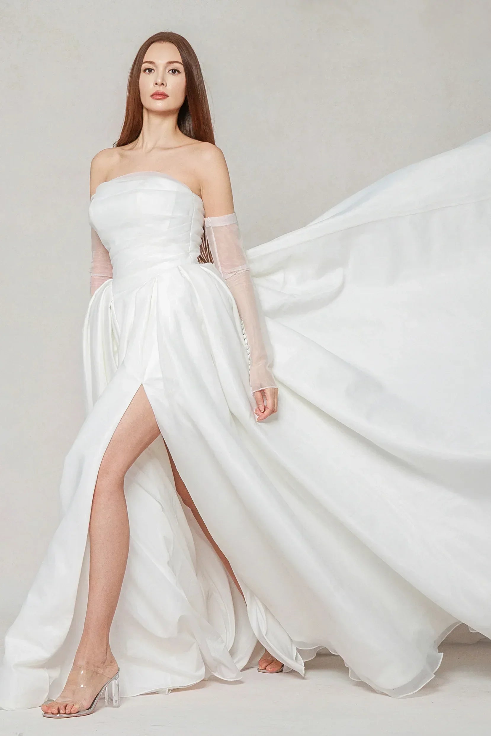 Ball Gown Chapel Train Organza Wedding Dress CW3591 - COCOMELODY