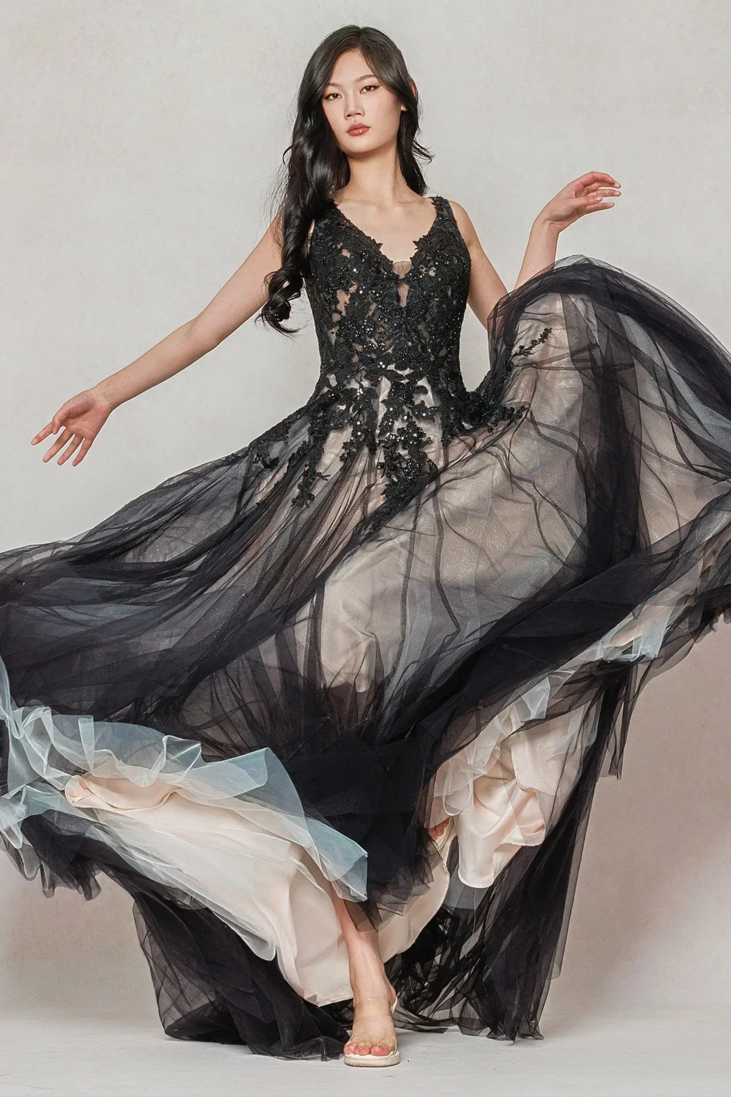 A-Line Sweep-Brush Train Tulle Wedding Dress CW3608 - COCOMELODY