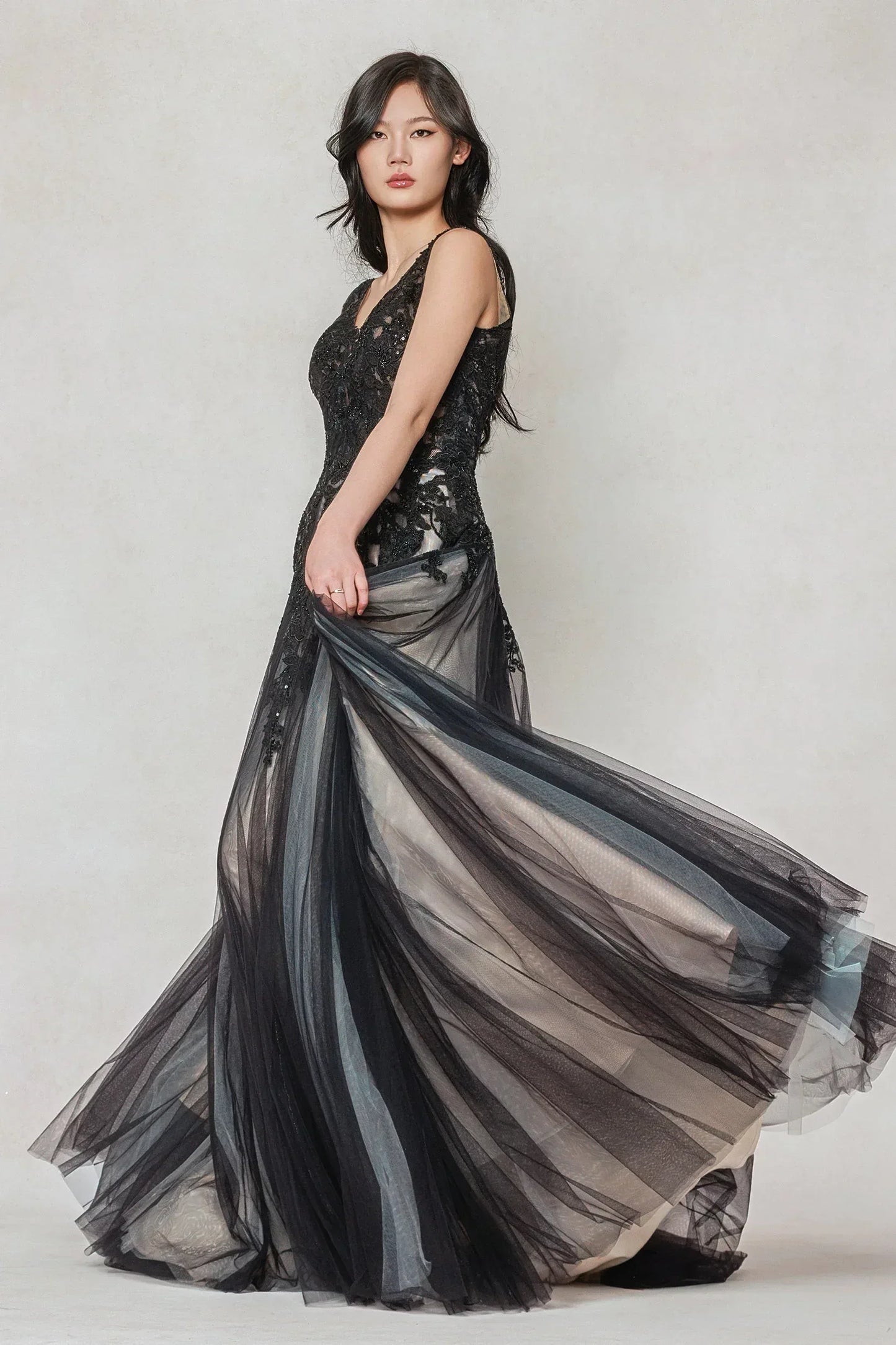 A-Line Sweep-Brush Train Tulle Wedding Dress CW3608 - COCOMELODY