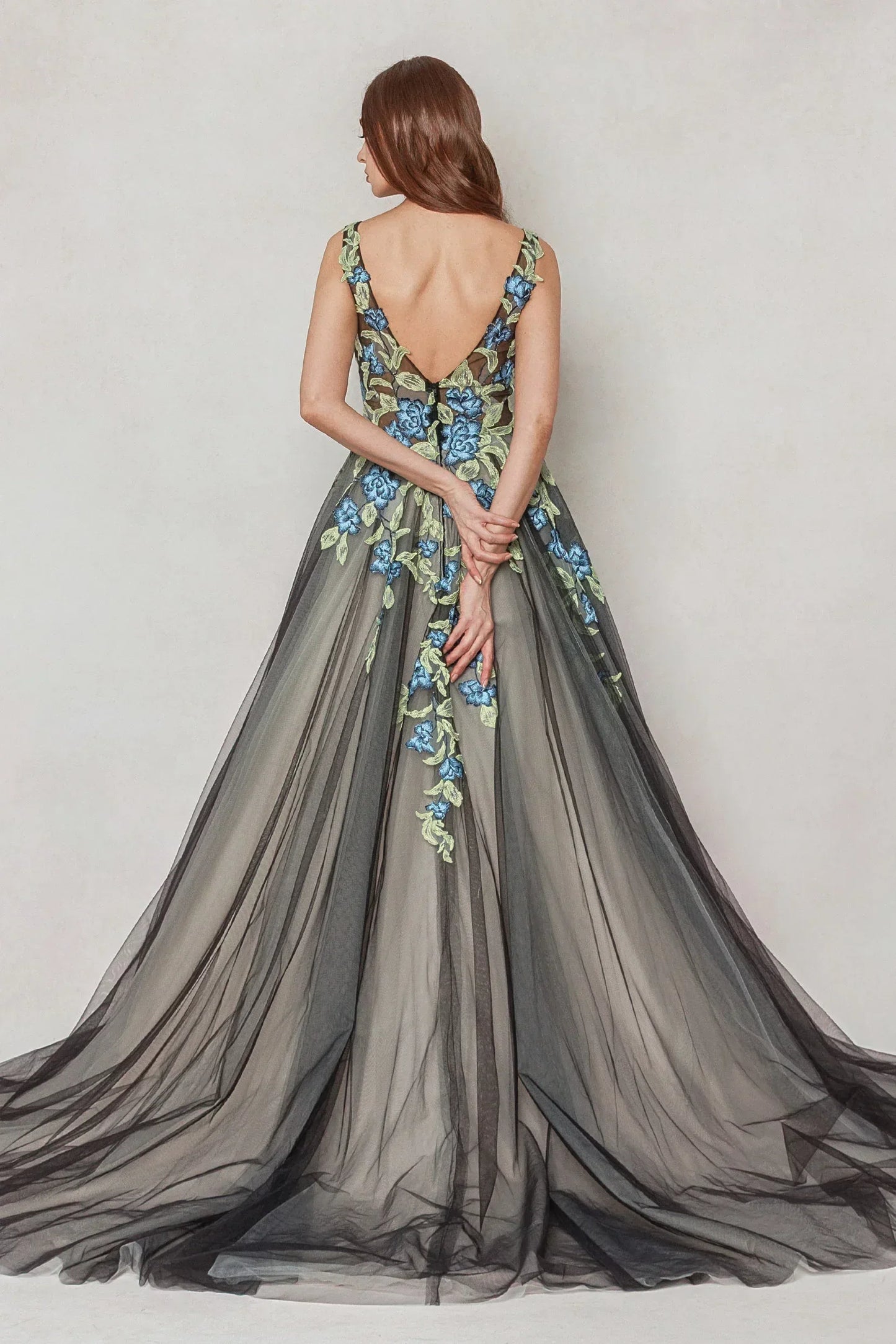 A-Line Sweep-Brush Train Tulle Wedding Dress CW3611 - COCOMELODY