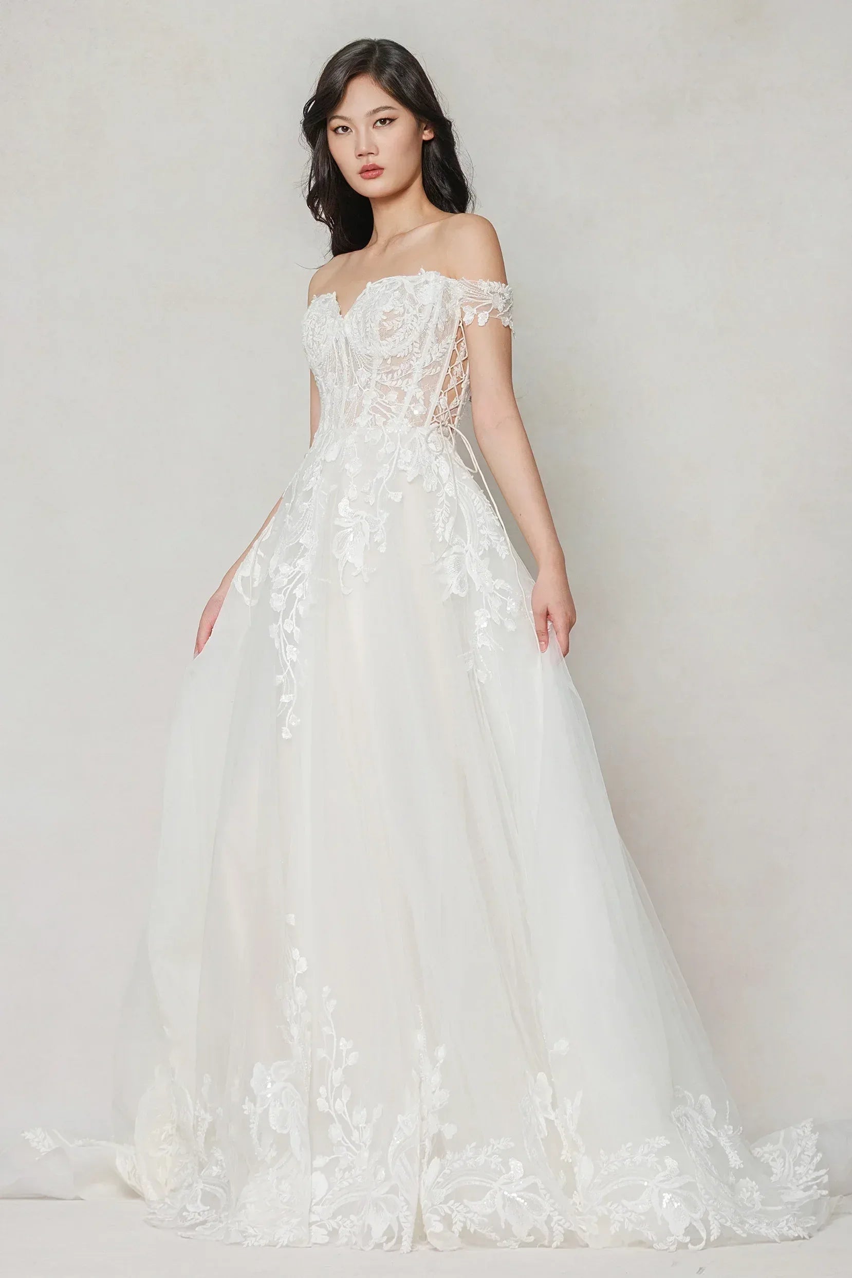 A-Line Sweep-Brush Train Tulle Wedding Dress CW3618 - COCOMELODY
