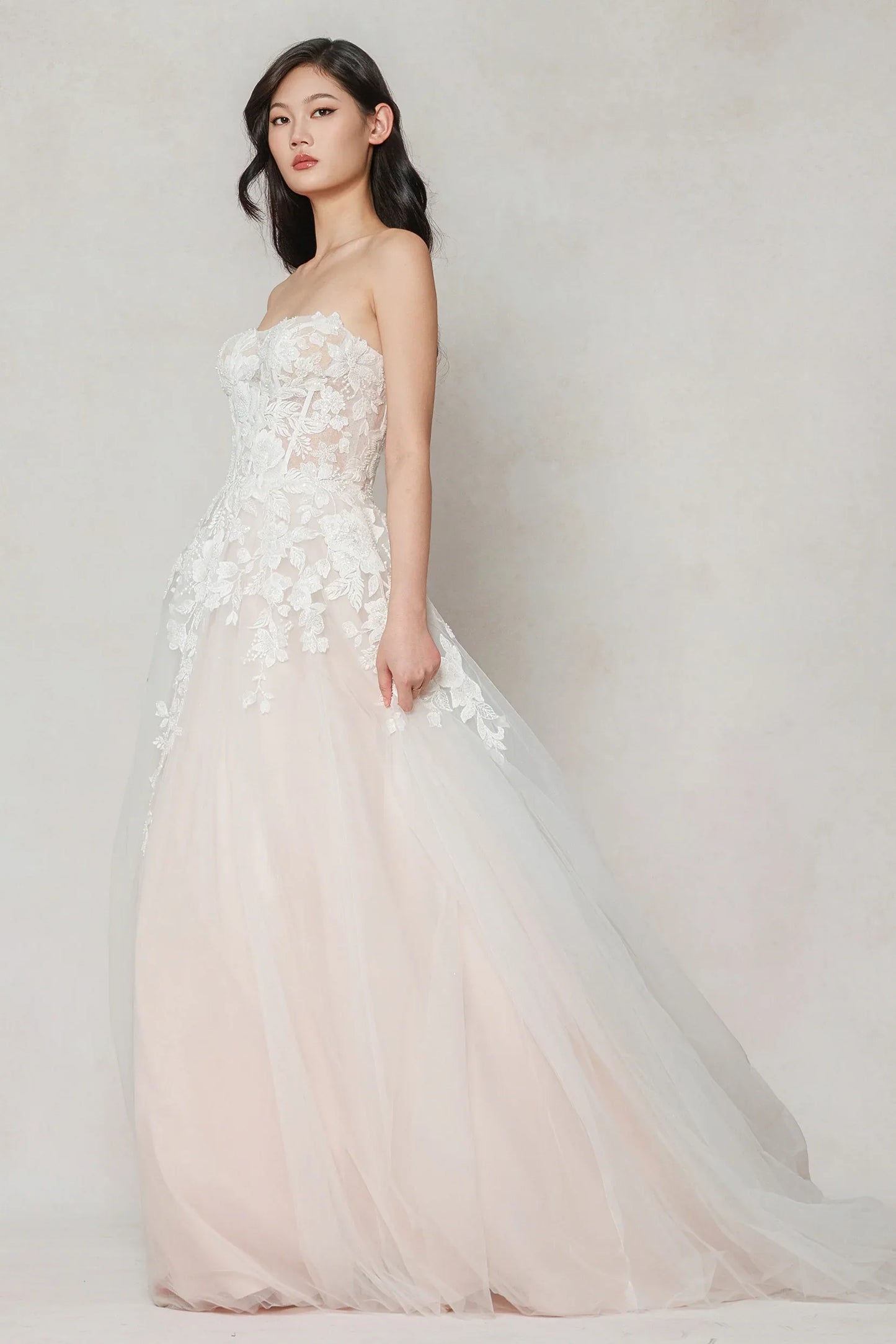 A-Line Sweep-Brush Train Tulle Wedding Dress CW3628 - COCOMELODY