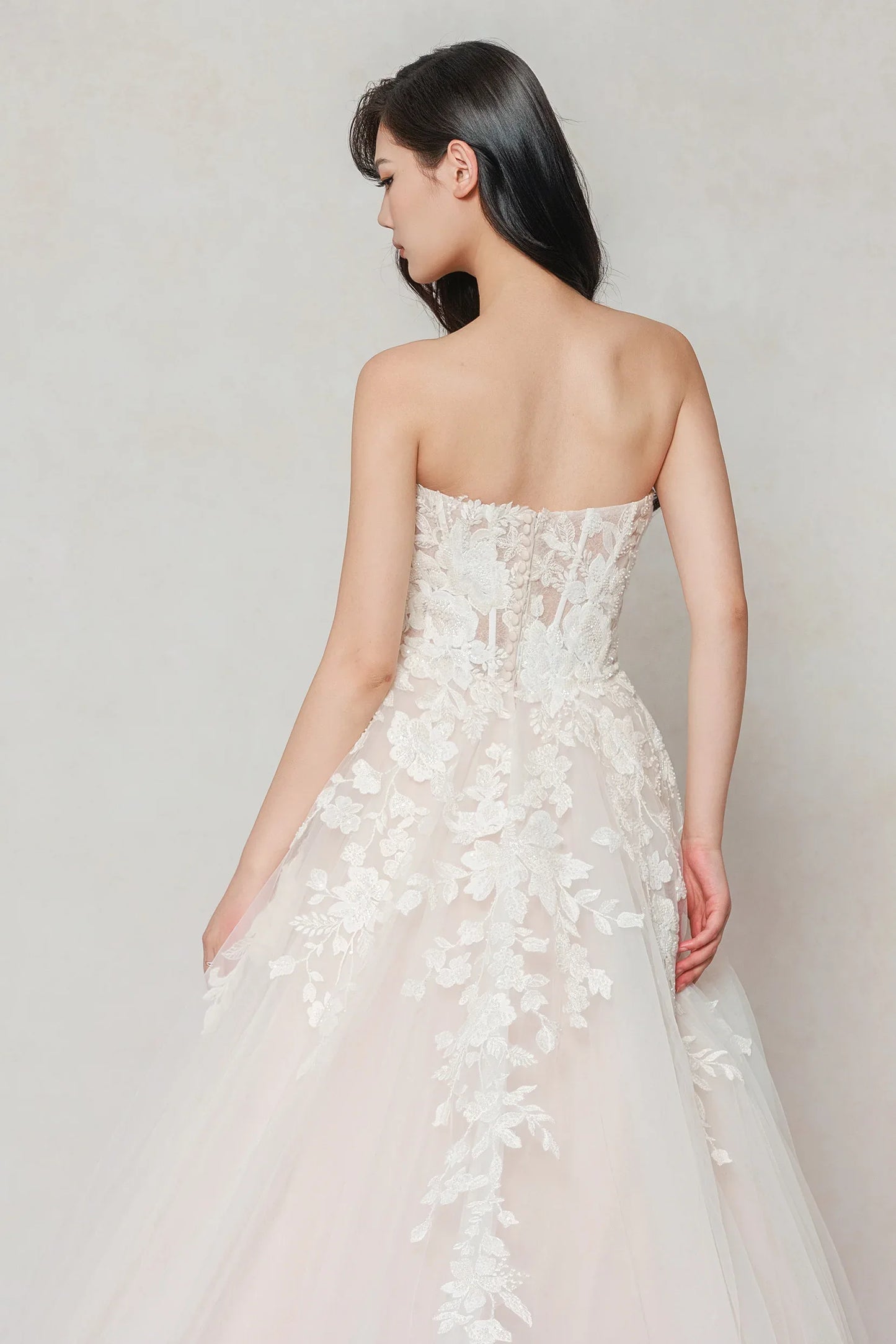 A-Line Sweep-Brush Train Tulle Wedding Dress CW3628 - COCOMELODY