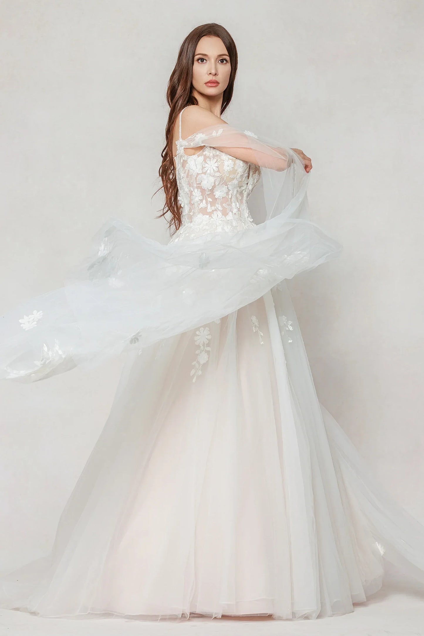 A-Line Sweep-Brush Train Tulle Wedding Dress CW3629 - COCOMELODY