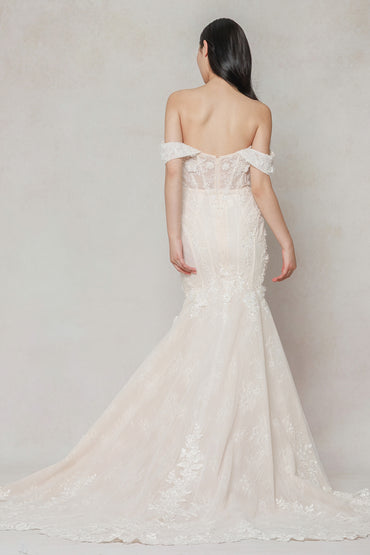 Trumpet-Mermaid Court Train Tulle Wedding Dress CW3648