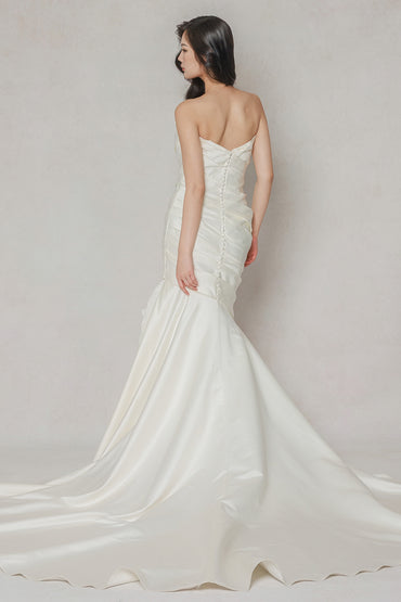 Trumpet-Mermaid Court Train Satin Wedding Dress CW3651