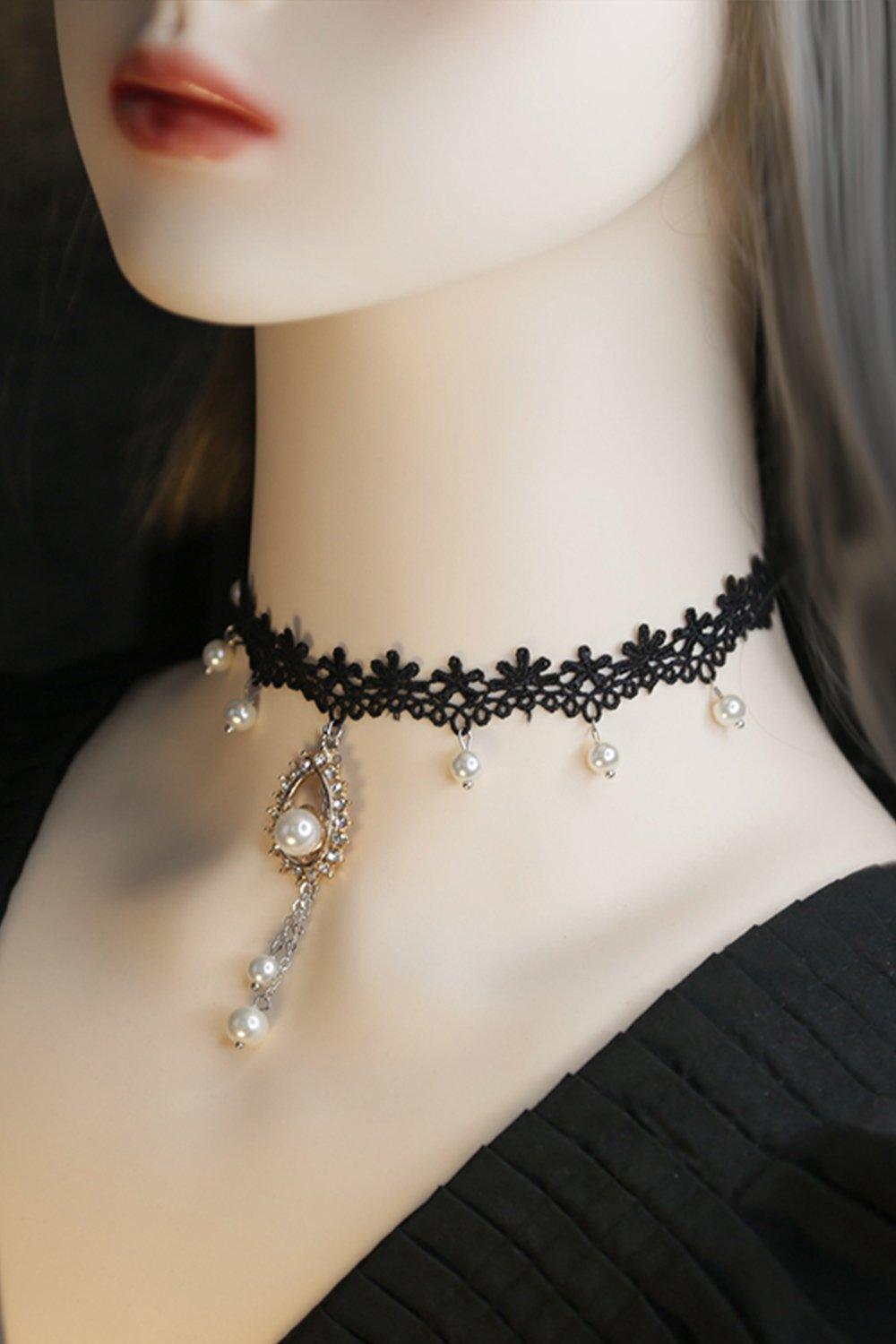 Lace and Alloy Necklaces with Crystals CX0045