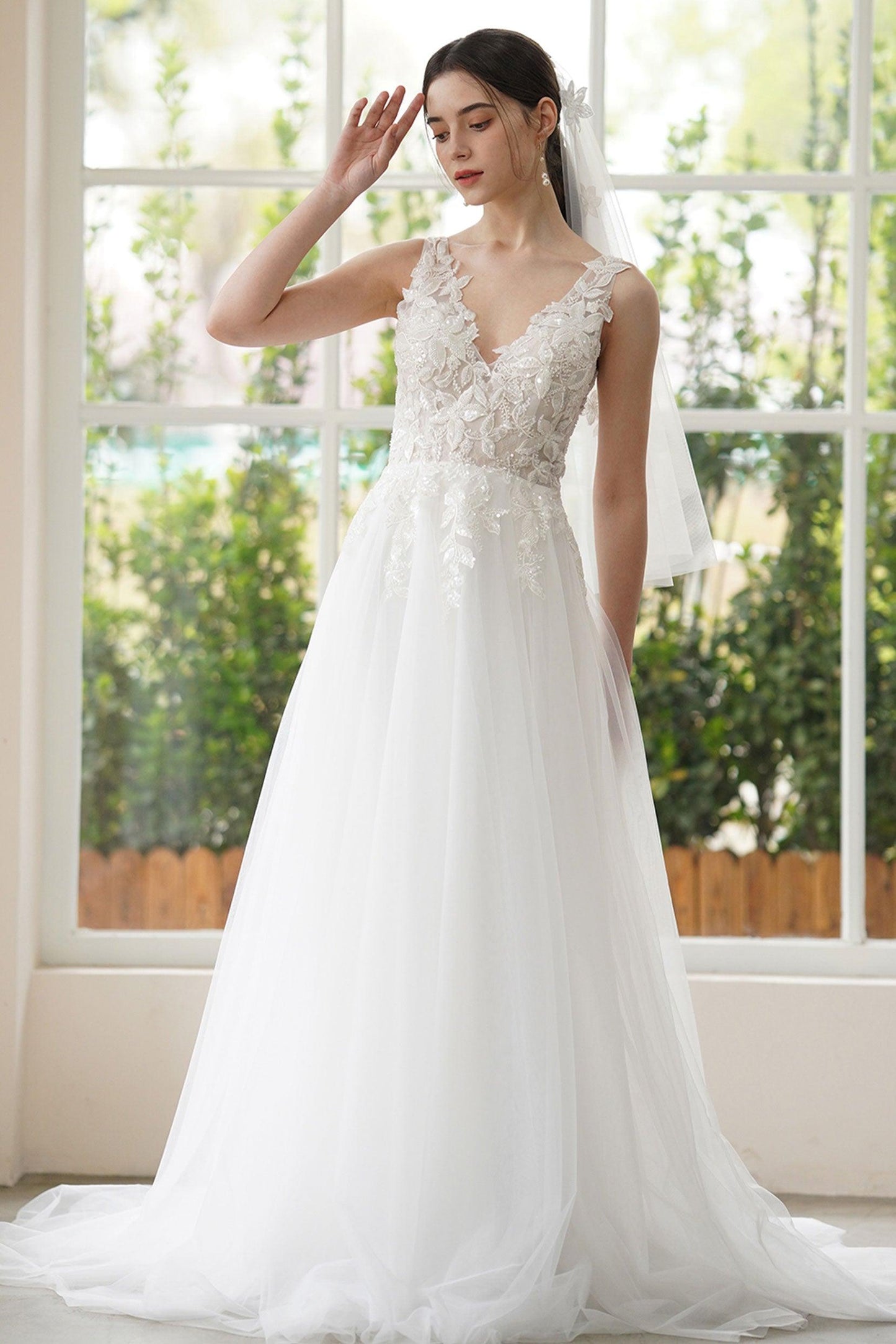 A-Line Sweep-Brush Train Lace Tulle Wedding Dress CW3306 - COCOMELODY
