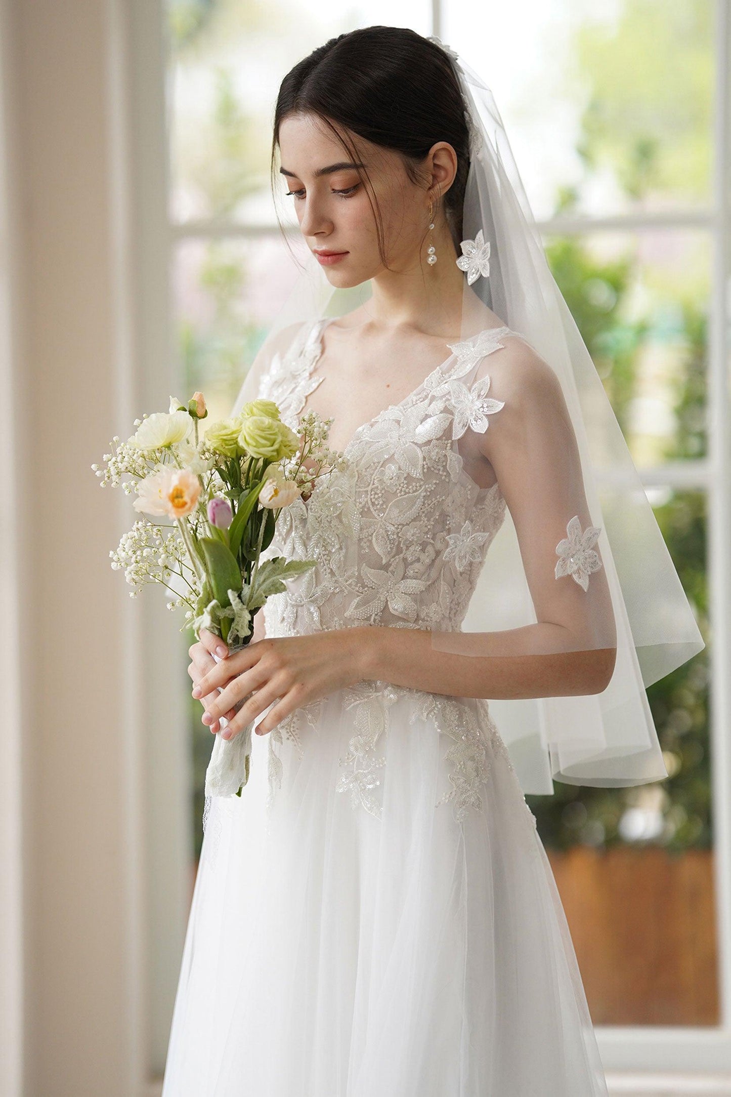 A-Line Sweep-Brush Train Lace Tulle Wedding Dress CW3306 - COCOMELODY