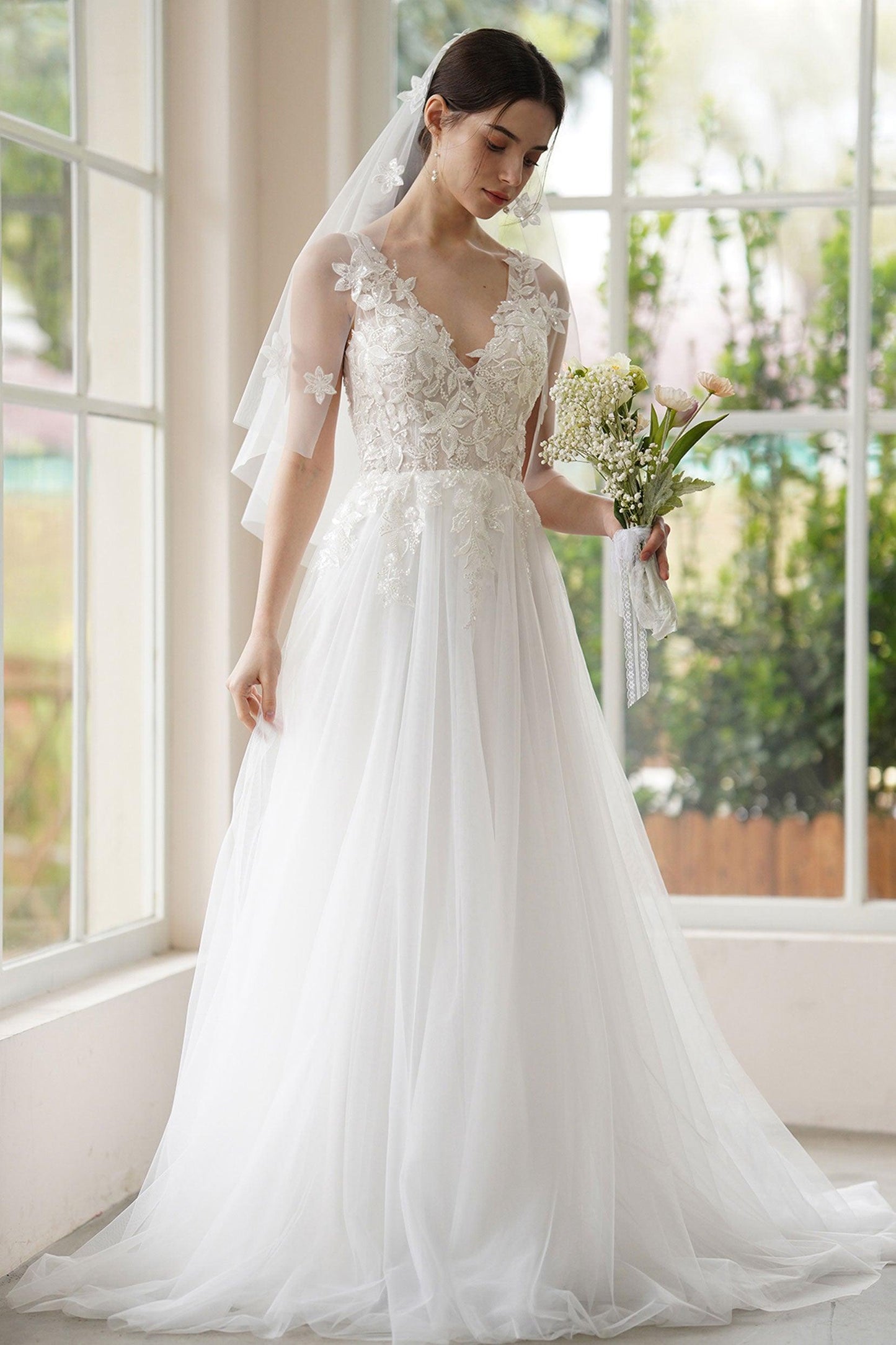 A-Line Sweep-Brush Train Lace Tulle Wedding Dress CW3306 - COCOMELODY