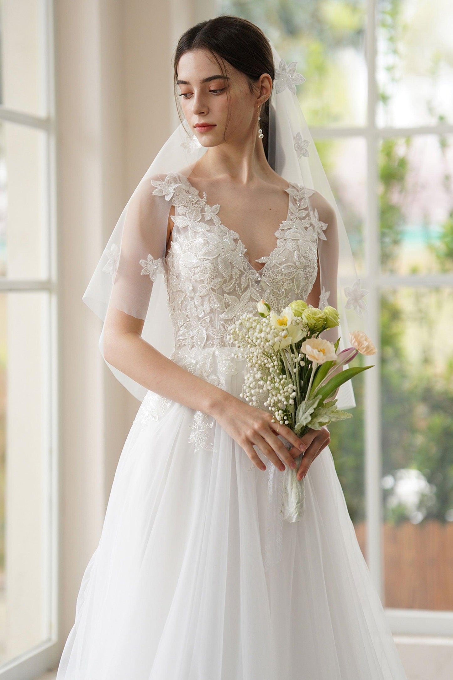 A-Line Sweep-Brush Train Lace Tulle Wedding Dress CW3306 - COCOMELODY