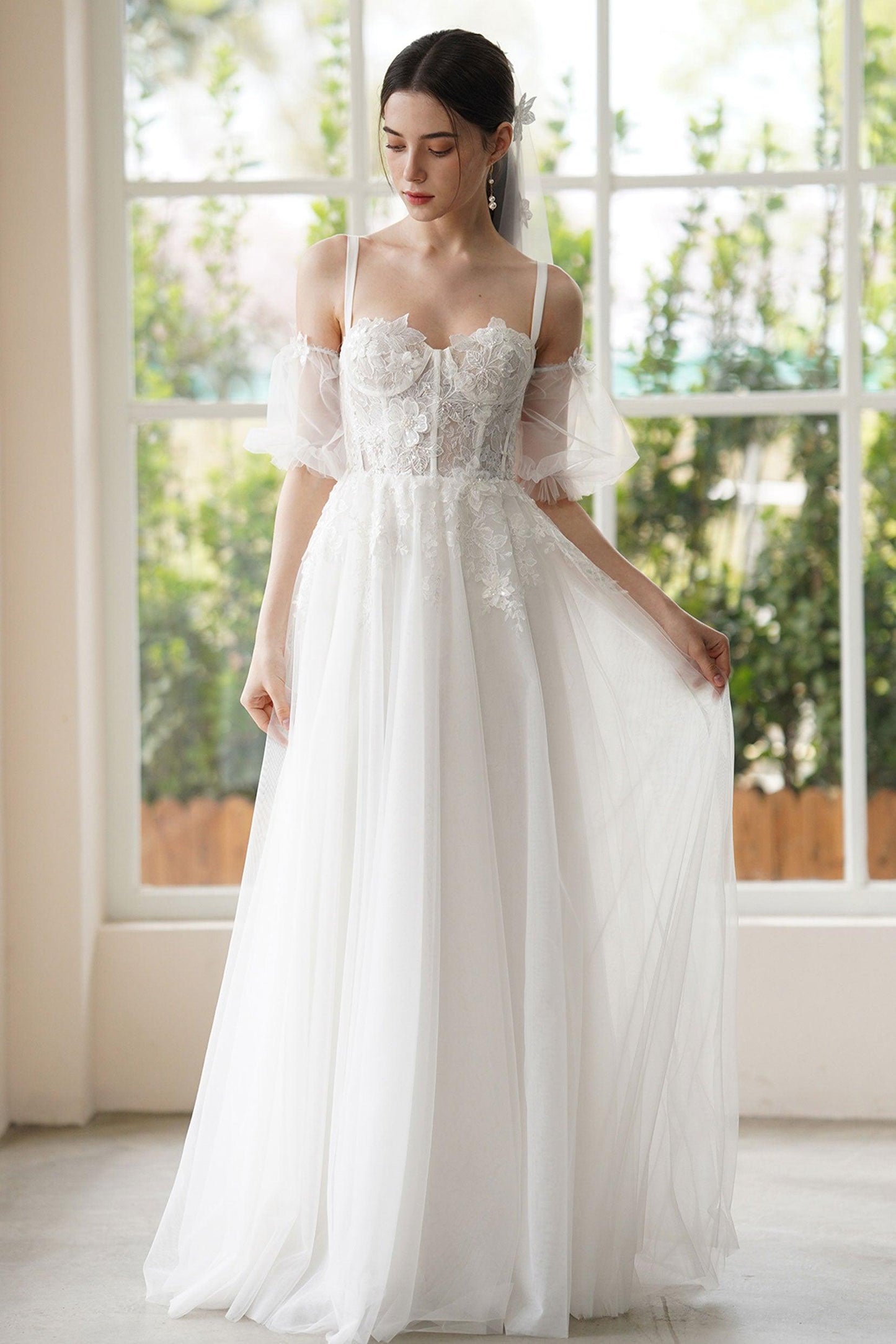 A-Line Sweep-Brush Train Lace Tulle Wedding Dress CW3307 - COCOMELODY