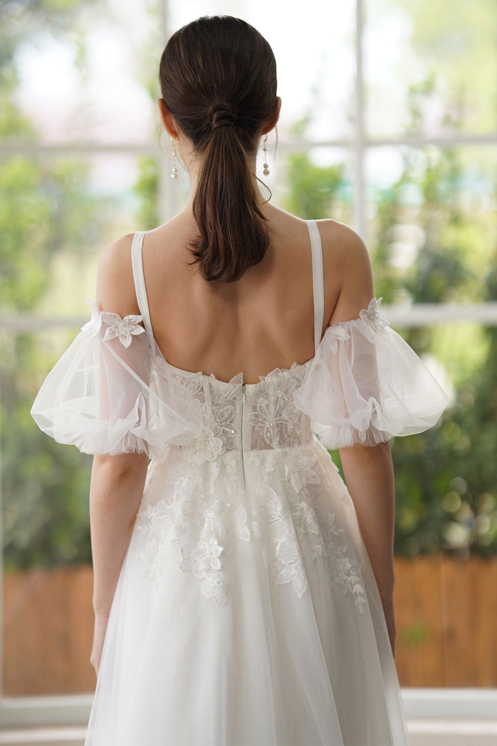 A-Line Sweep-Brush Train Lace Tulle Wedding Dress CW3307 - COCOMELODY