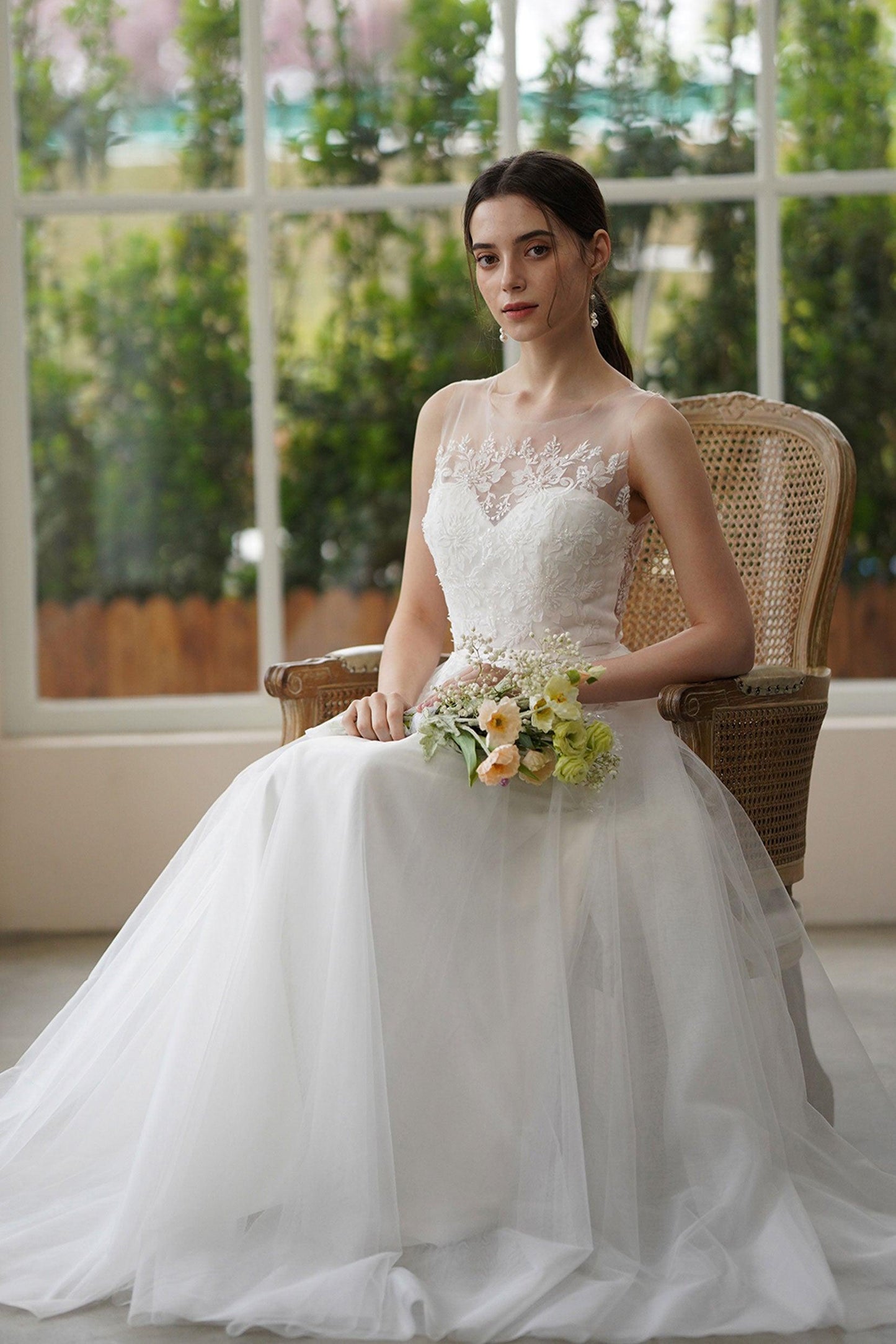 A-Line Sweep-Brush Train Lace Tulle Wedding Dress CW3309 - COCOMELODY