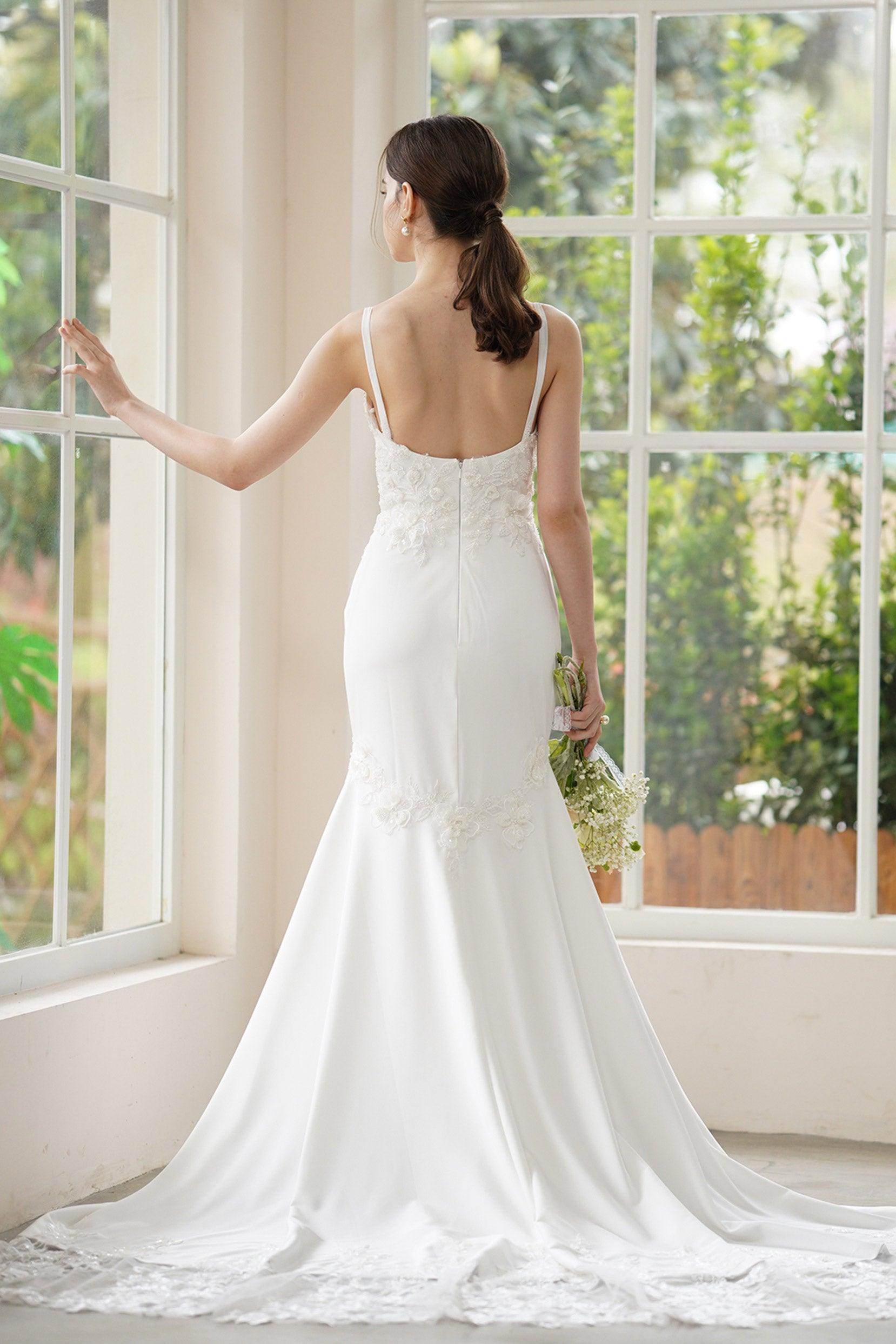 Trumpet-Mermaid Court Train Stretch Satin Wedding Dress COCOMELODY CW3311, 25 Days / Ivory / US18-UK20-EUR48 Trumpet-Mermaid Court Train Stretch Satin Wedding Dress COCOMELODY CW3311, 25 Days / Ivory / US18-UK20-EUR48