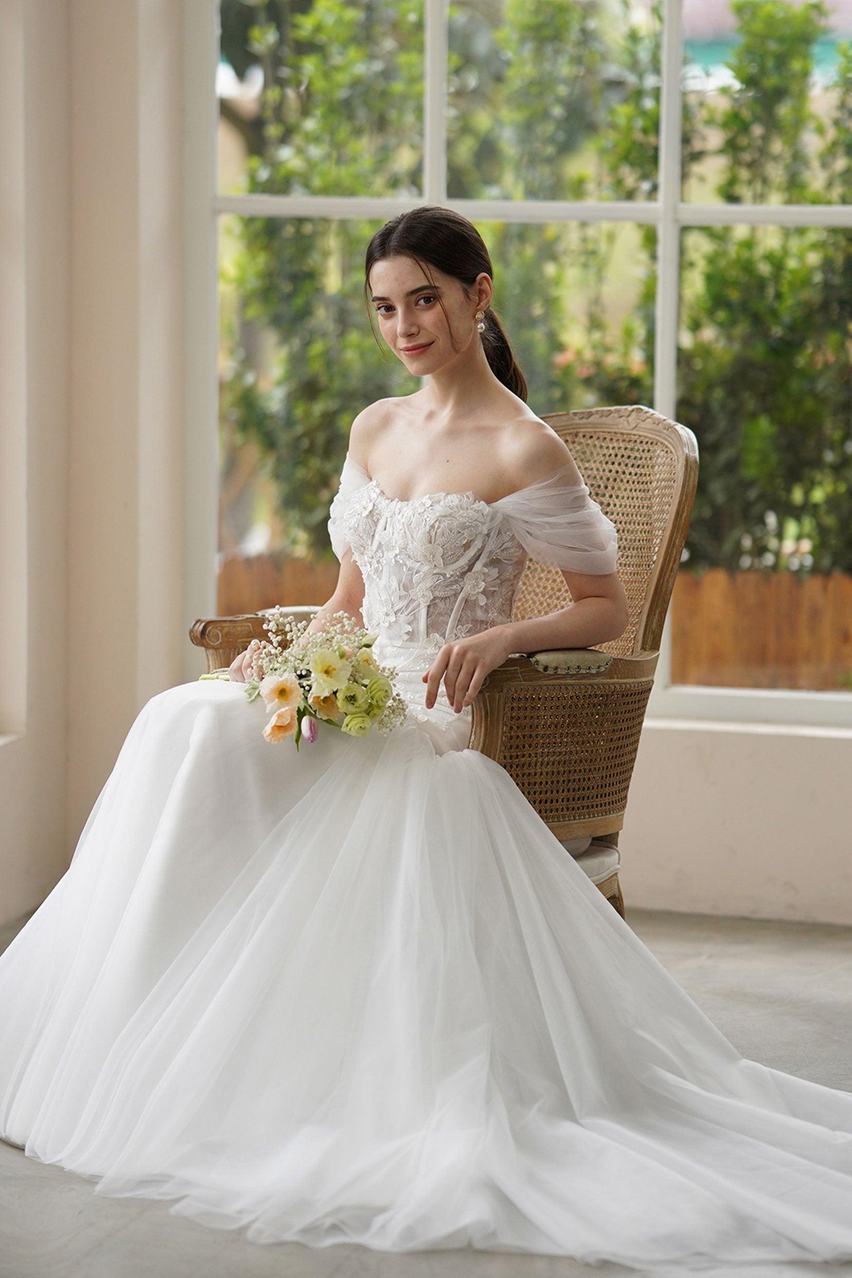 Trumpet-Mermaid Sweep-Brush Train Lace Tulle Wedding Dress CW3312 - COCOMELODY