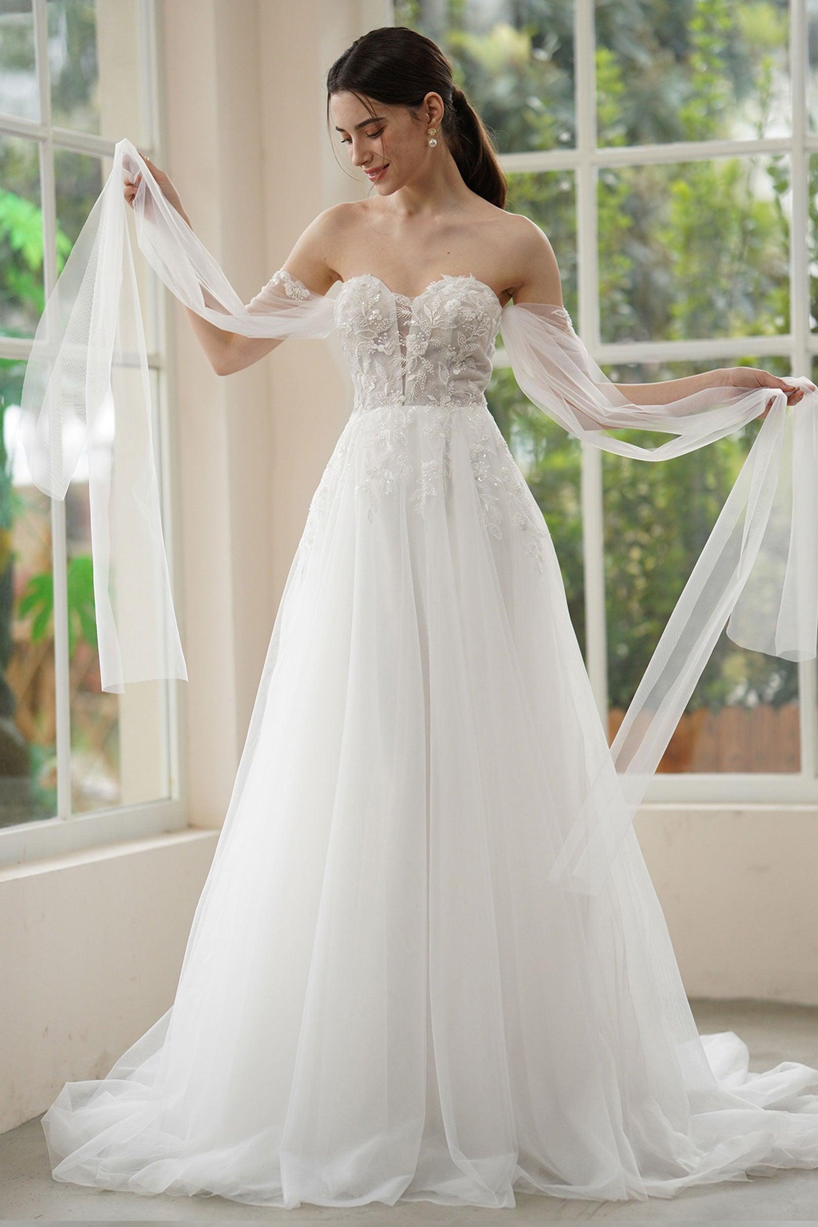 A-Line Sweep-Brush Train Lace Tulle Wedding Dress CW3313 - COCOMELODY