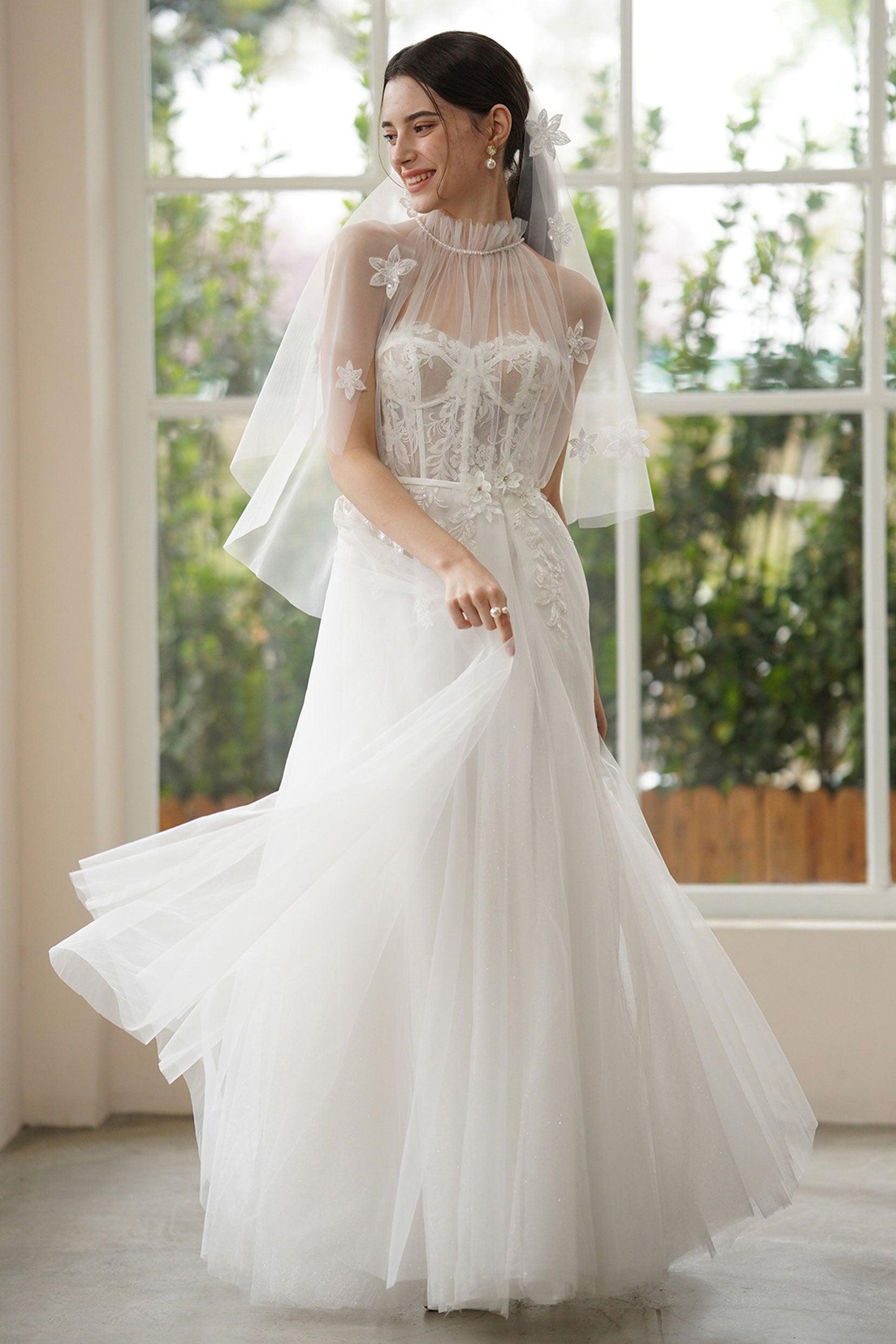 A-Line Sweep-Brush Train Lace Tulle Wedding Dress CW3315 - COCOMELODY
