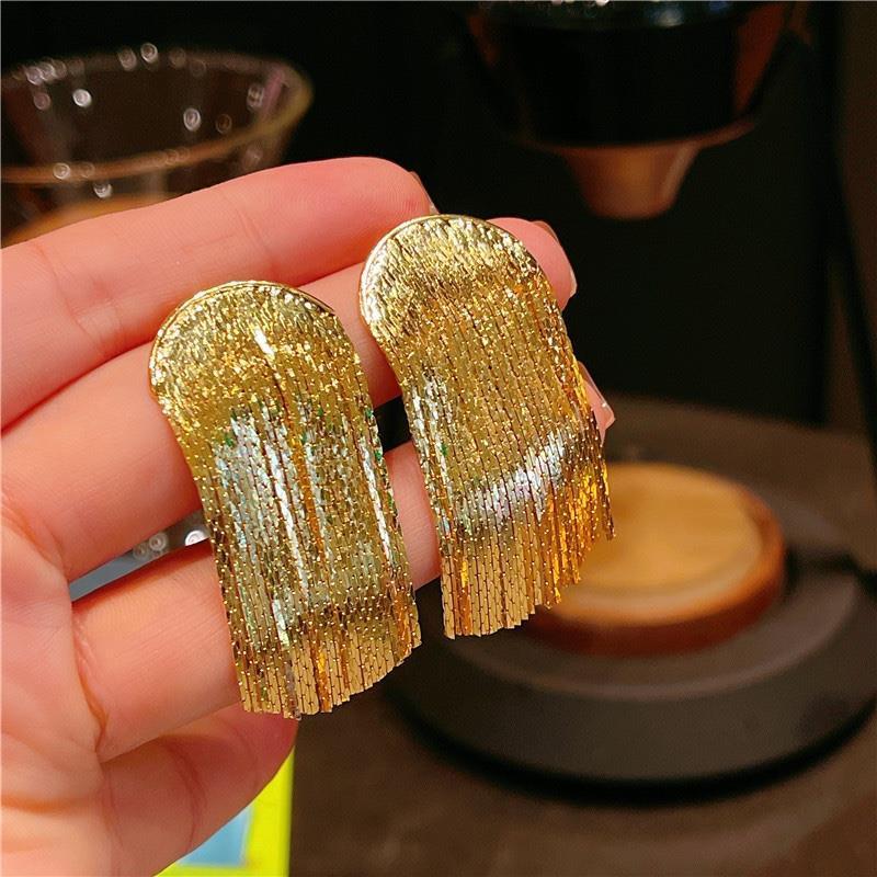 Curved fringe sterling silver needle temperament earrings 682572157026 - COCOMELODY