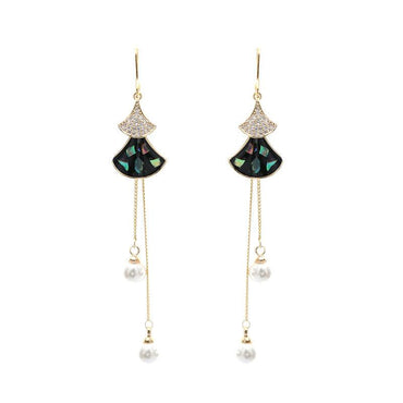 Scalloped pearl shell earrings 638241104102 - COCOMELODY