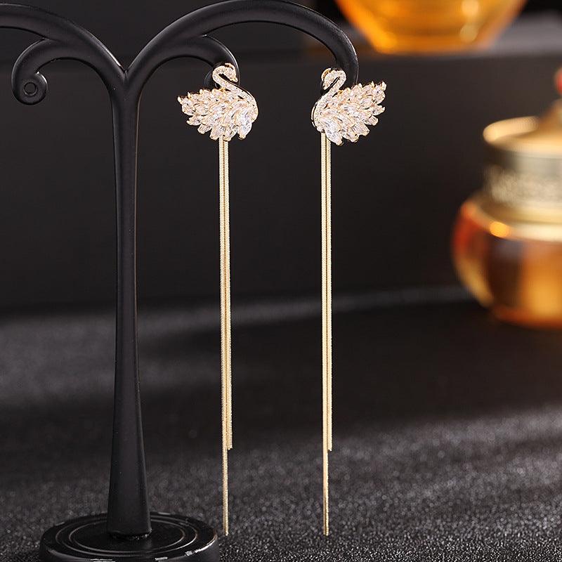 Swan tassel silver needle earrings 718899853686 - COCOMELODY