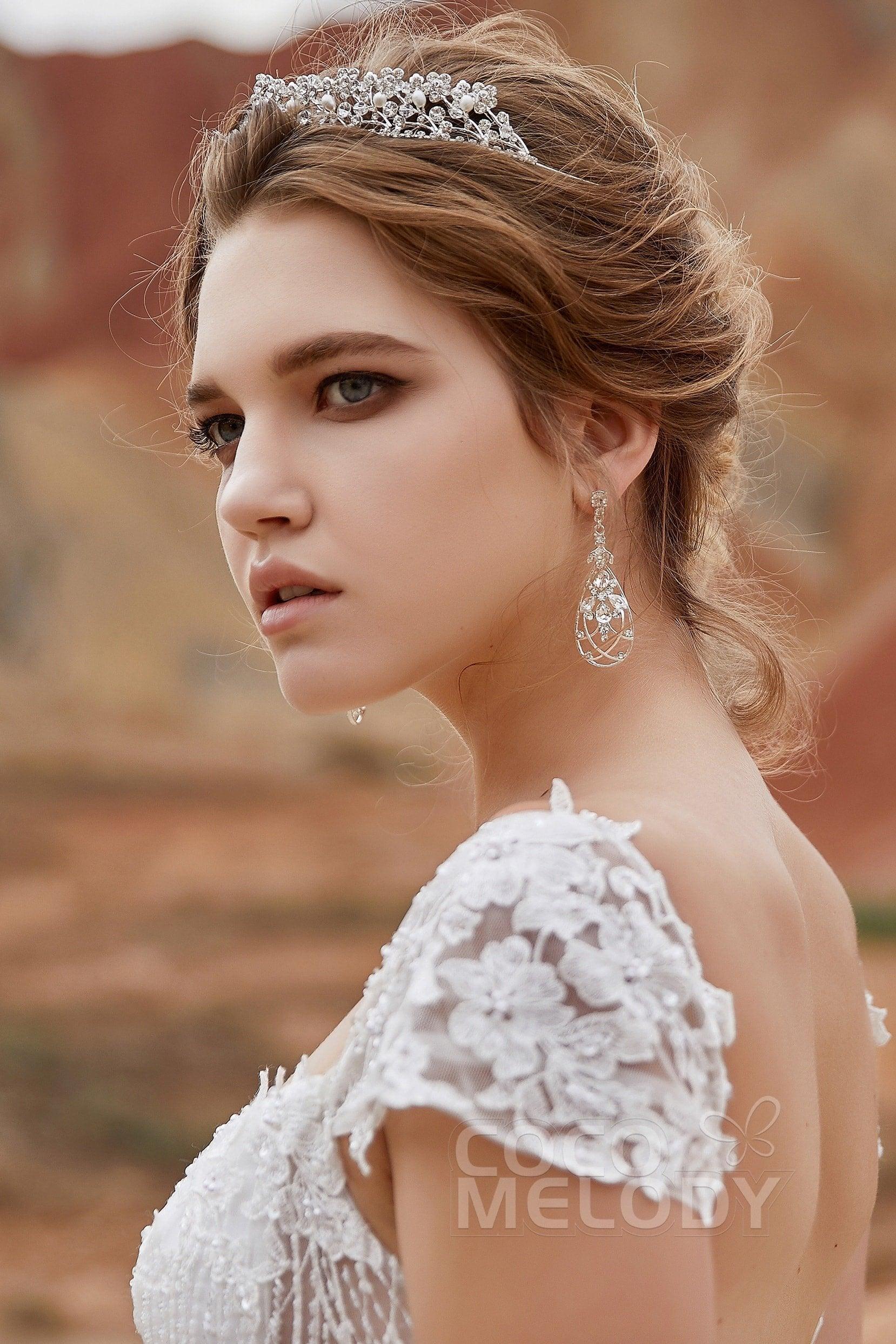 Luxurious Cubic Zirconia Tiara with Imitation Pearl CR17006 - COCOMELODY