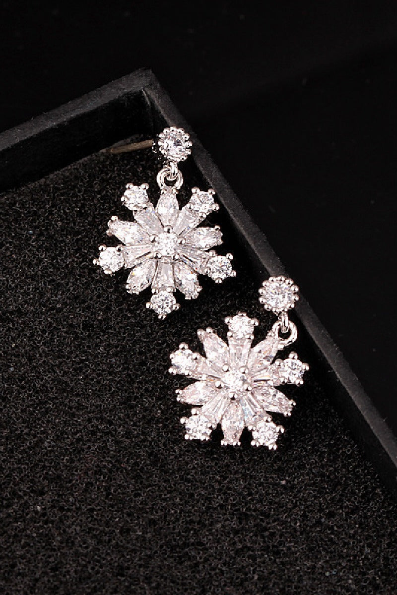 Luxurious Rhinestone Drop Earrings 791529625682
