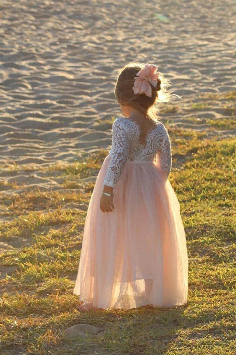 long sleeve flower girl dresses lace and tulle Sunnypetal White Flower Girl Dresses Long Sleeve Tulle Lace Bow Knee-Length Communion Dress