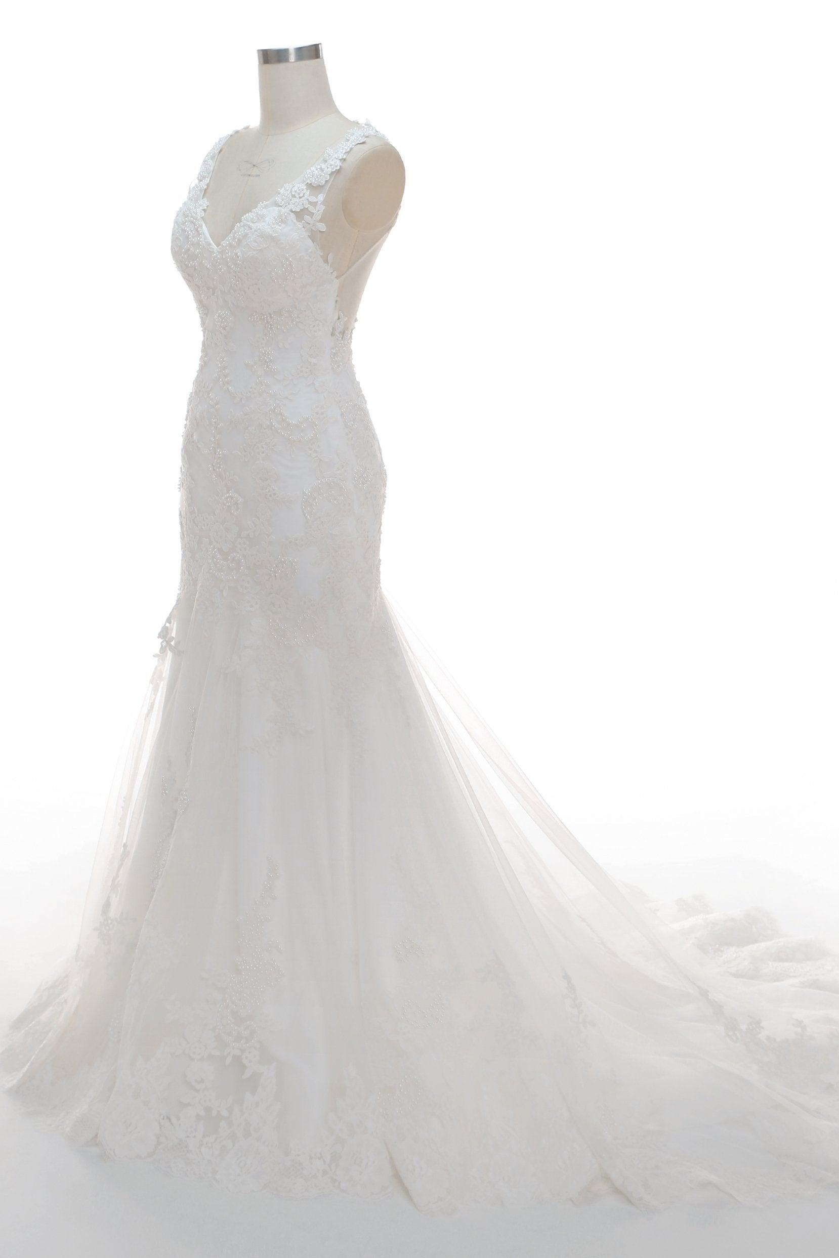 Trumpet-Mermaid Court Train Tulle Wedding Dress CW2330 - COCOMELODY