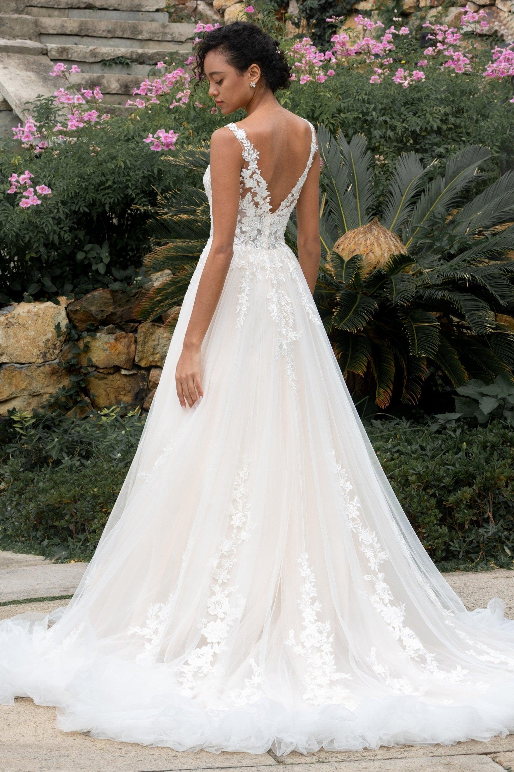 A-Line Court Train Tulle Wedding Dress CW2359 - COCOMELODY