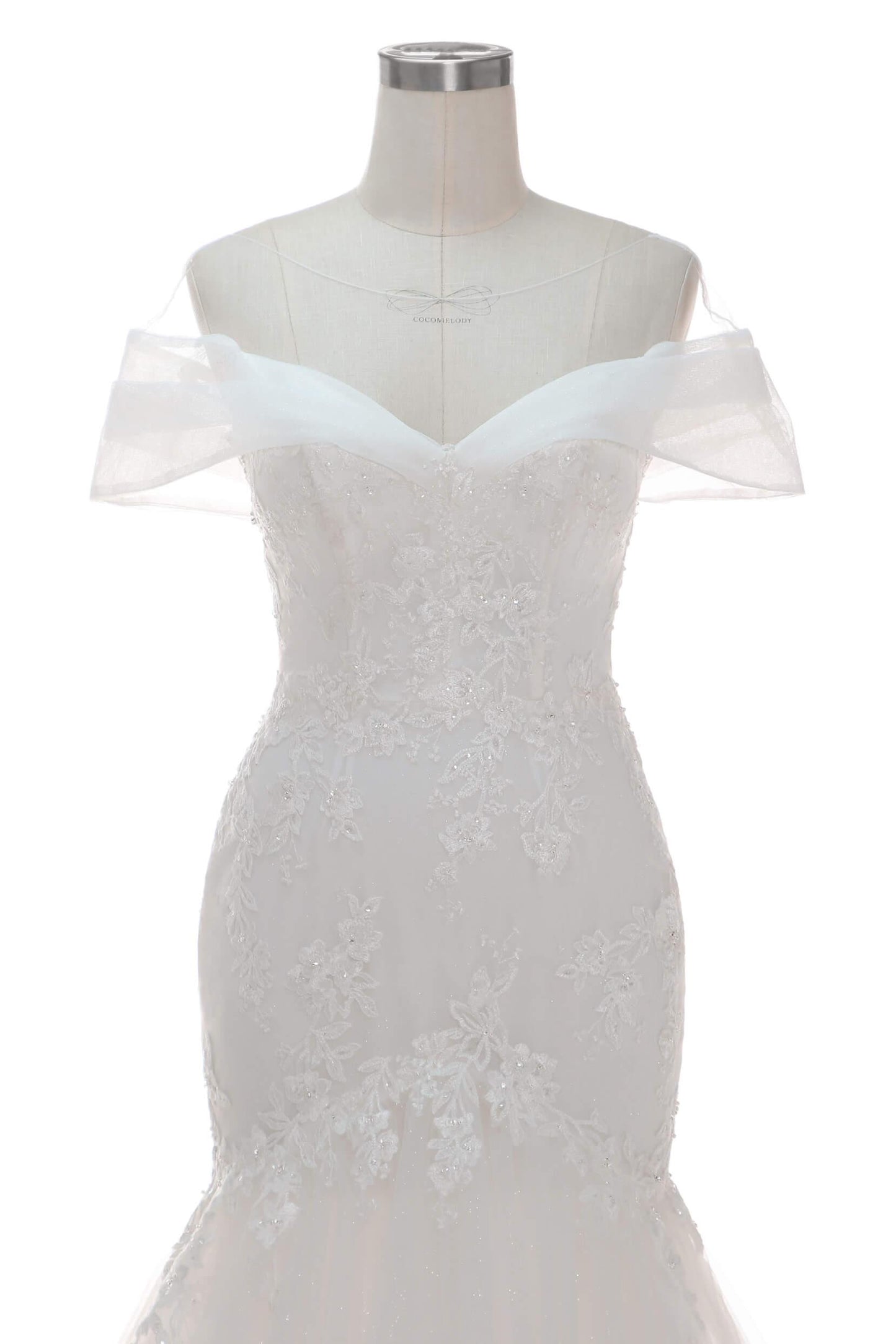 Trumpet-Mermaid Court Train Tulle Wedding Dress CW2401 - COCOMELODY