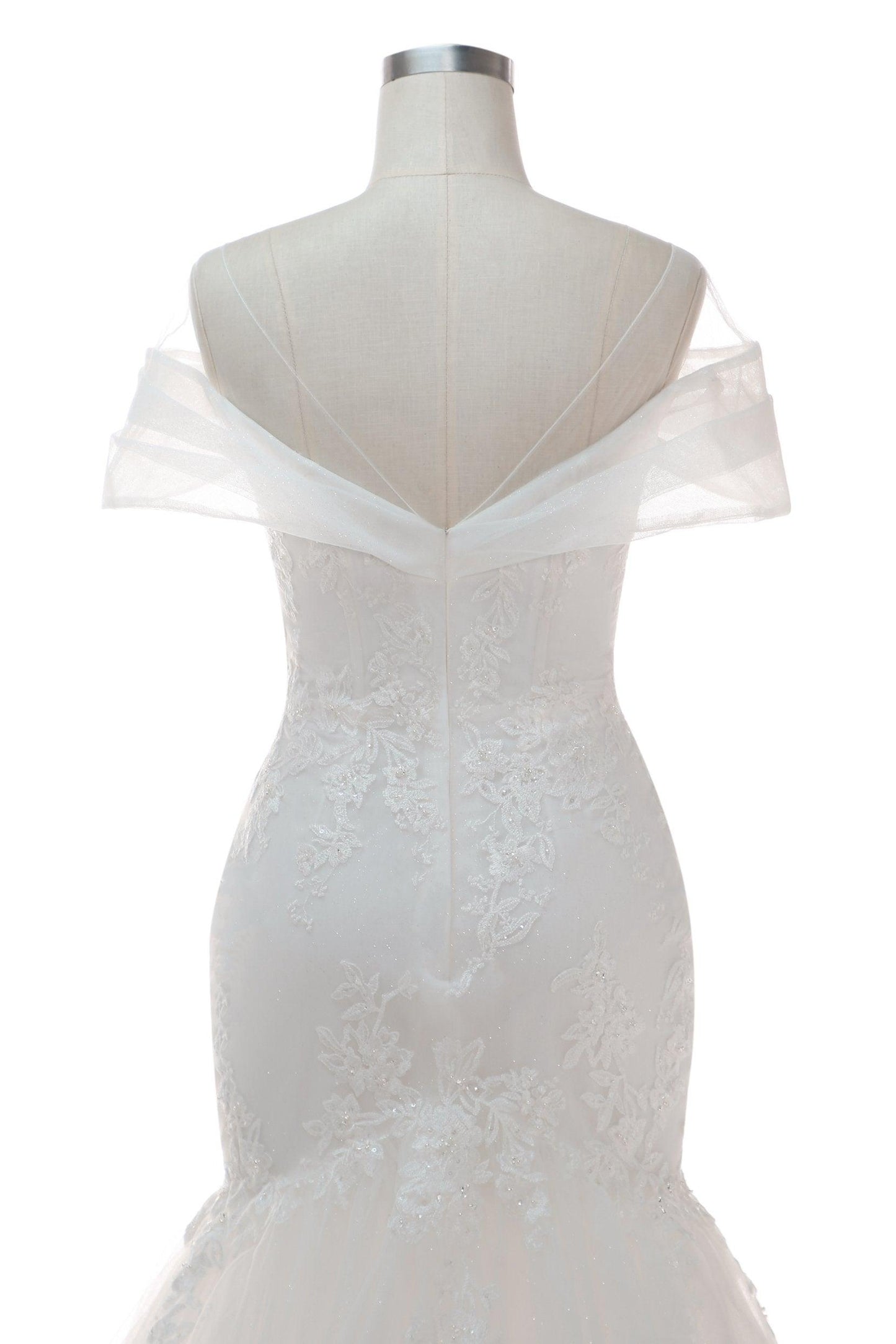 Trumpet-Mermaid Court Train Tulle Wedding Dress CW2401 - COCOMELODY