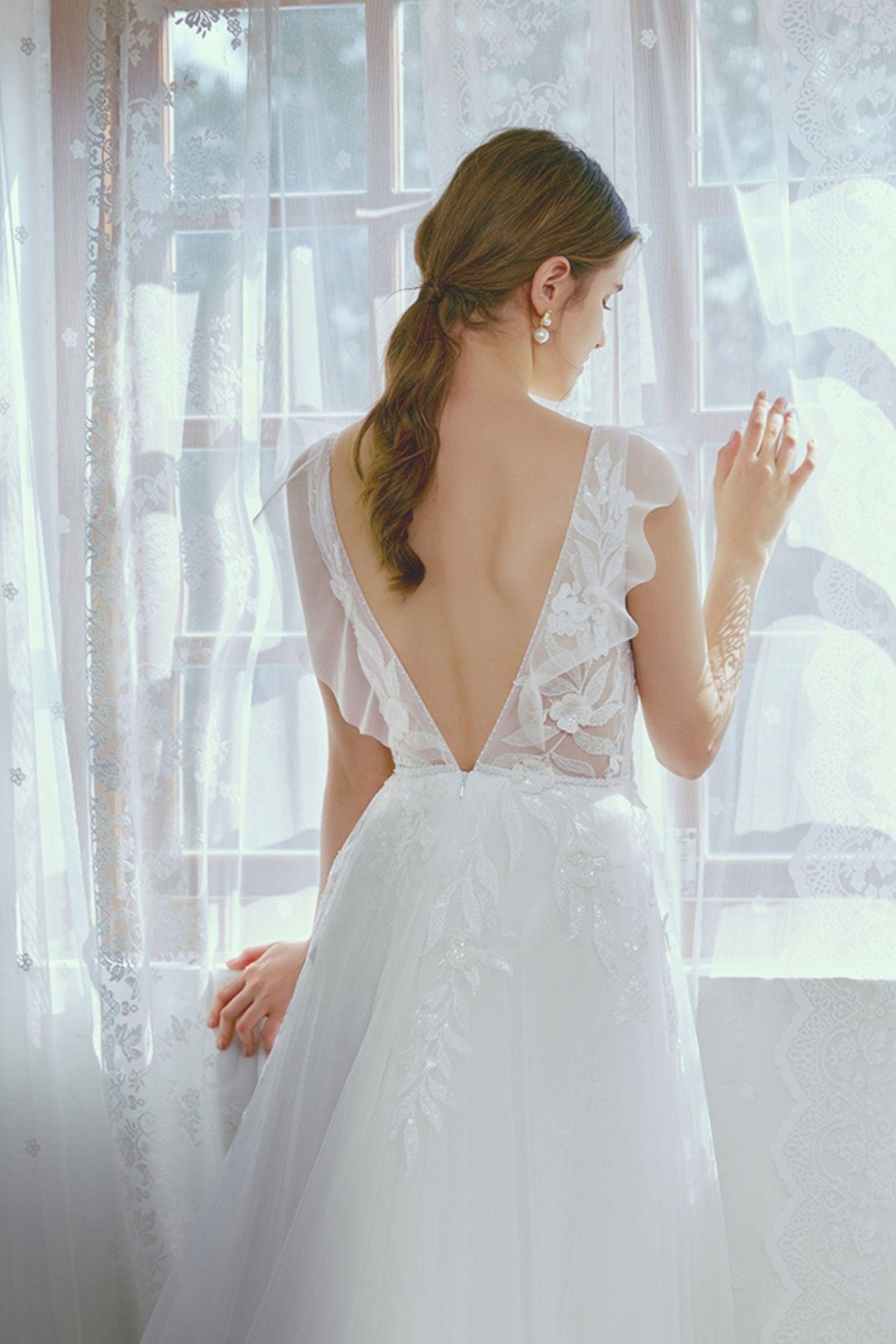 A-Line Floor Length Lace Tulle Wedding Dress CW2665 - COCOMELODY