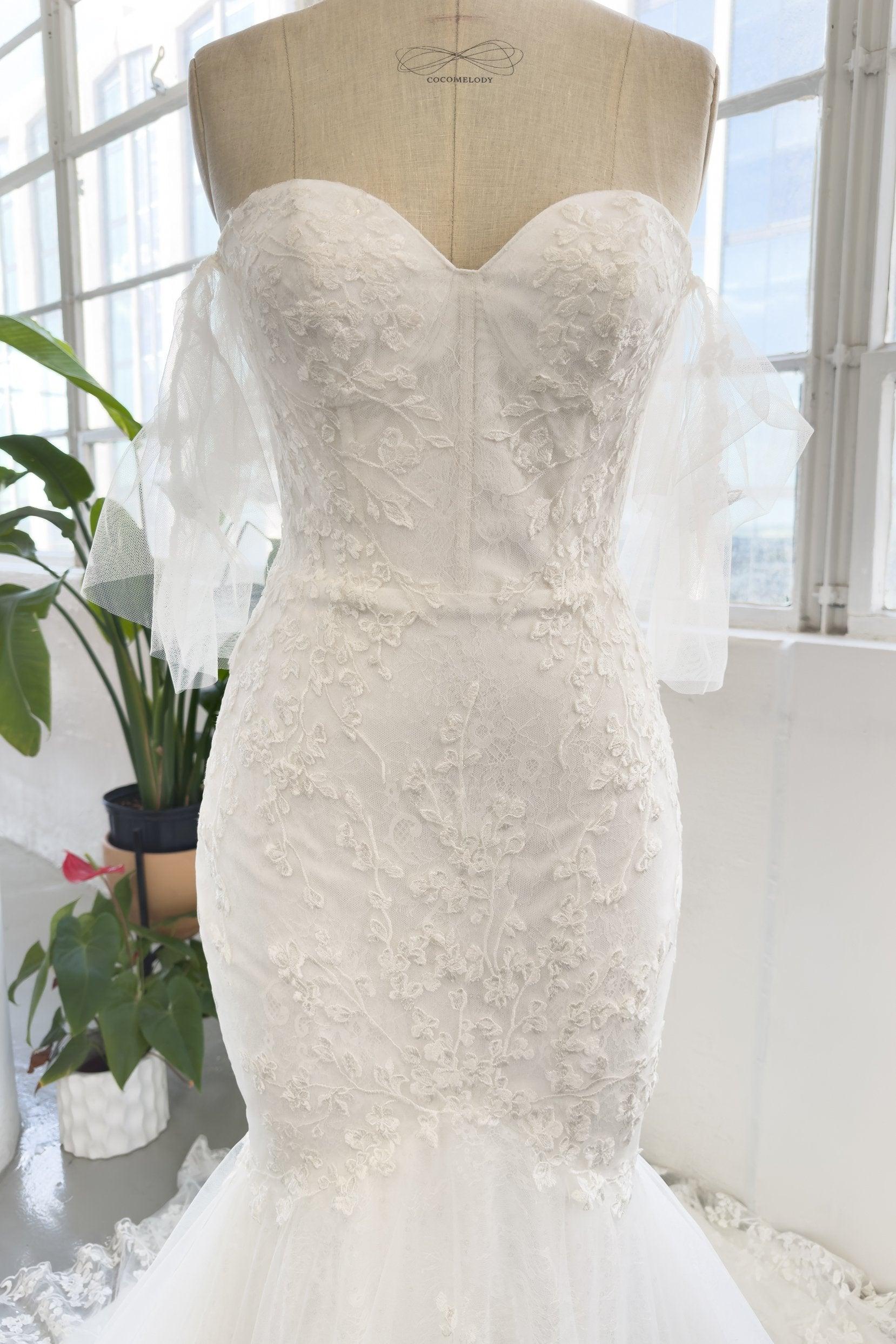 Trumpet-Mermaid Court Train Sparkle Tulle Wedding Dress CW2998 - COCOMELODY